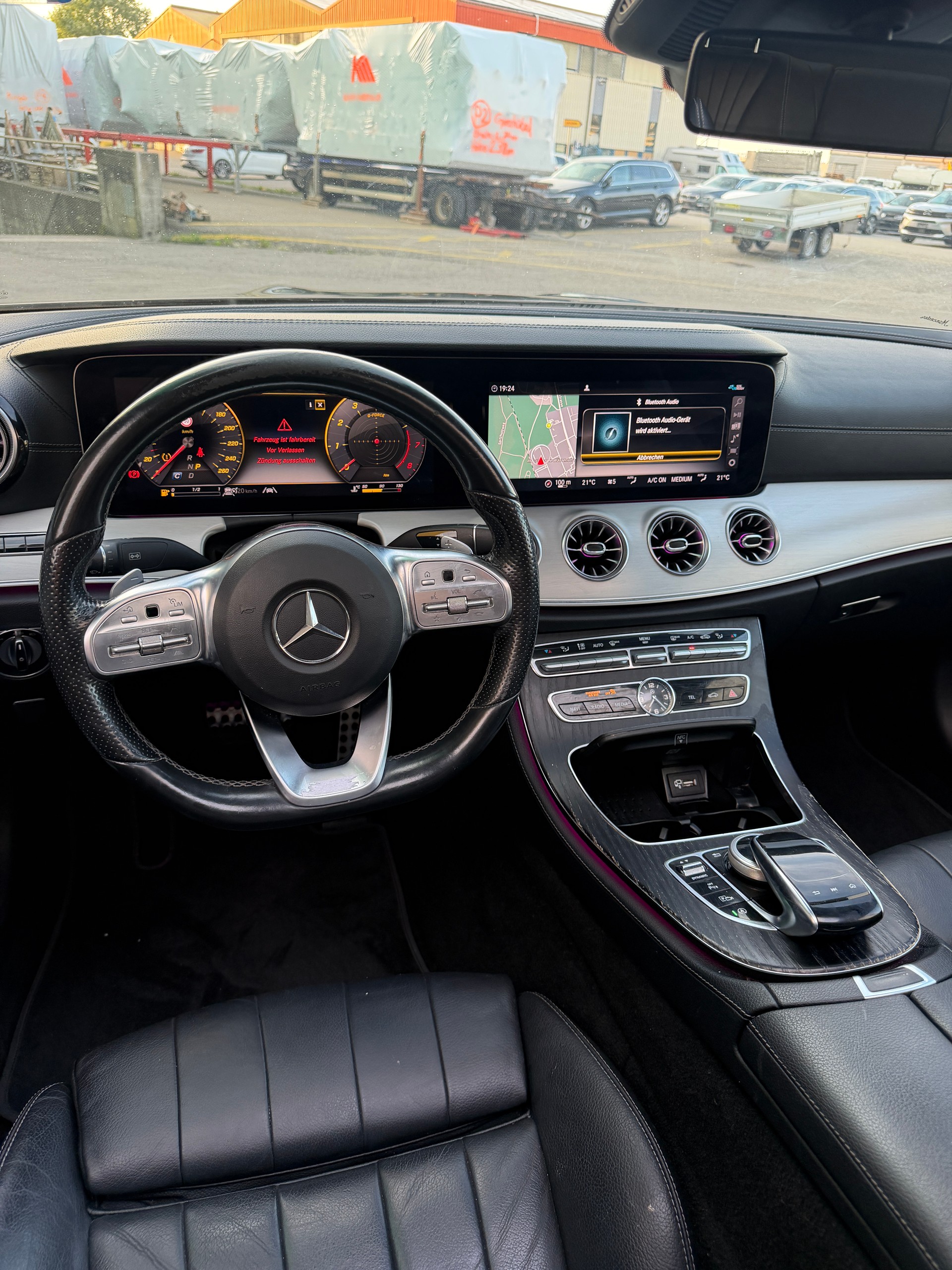 MERCEDES-BENZ E 200 Coupé Avantgarde 4 Matic 9G-Tronic-image-9