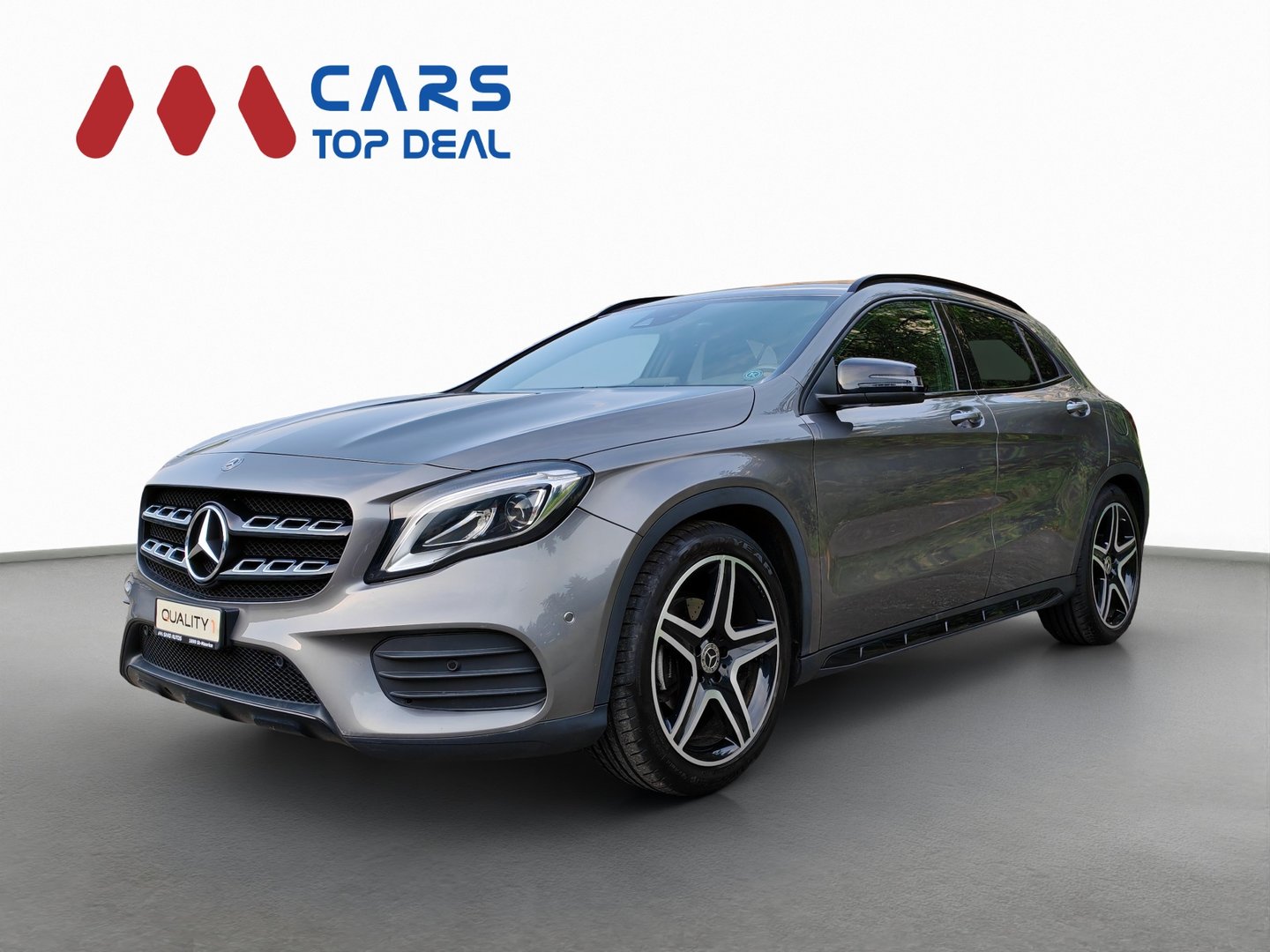 MERCEDES-BENZ GLA 200 AMG Line 7G-DCT – 74'200 km, Parktronic, 2 jeux de roues [Expertisé + Garantie 12 mois]