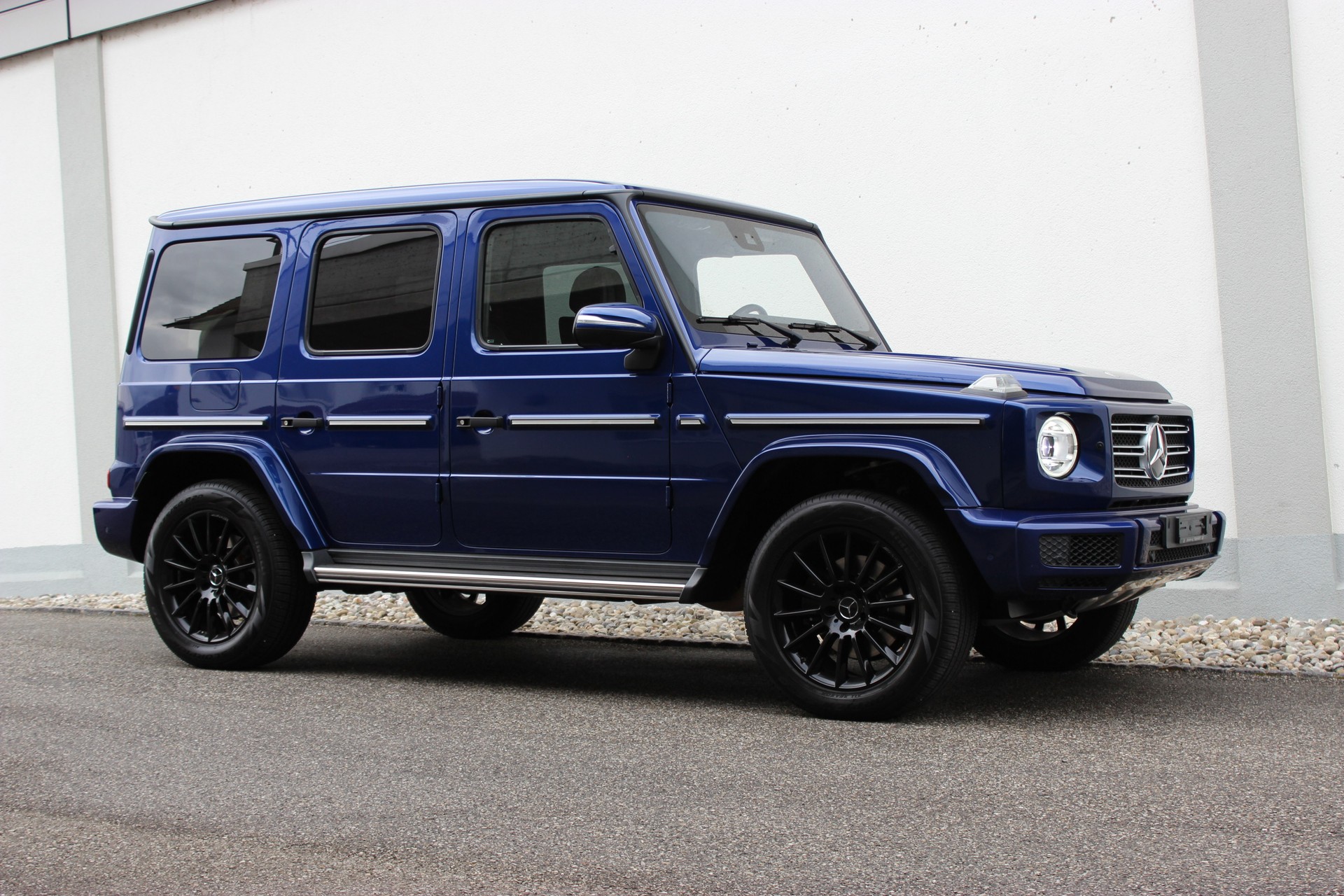 MERCEDES-BENZ G 400 d Stronger Than Time Edition *BRILLANTBLAU*-image-5