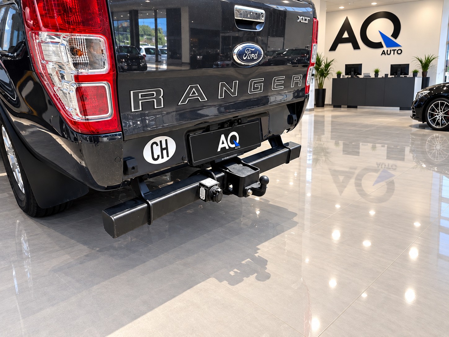 FORD Ranger XLT 2.0 Eco Blue 4x4 A-showroom-element-2