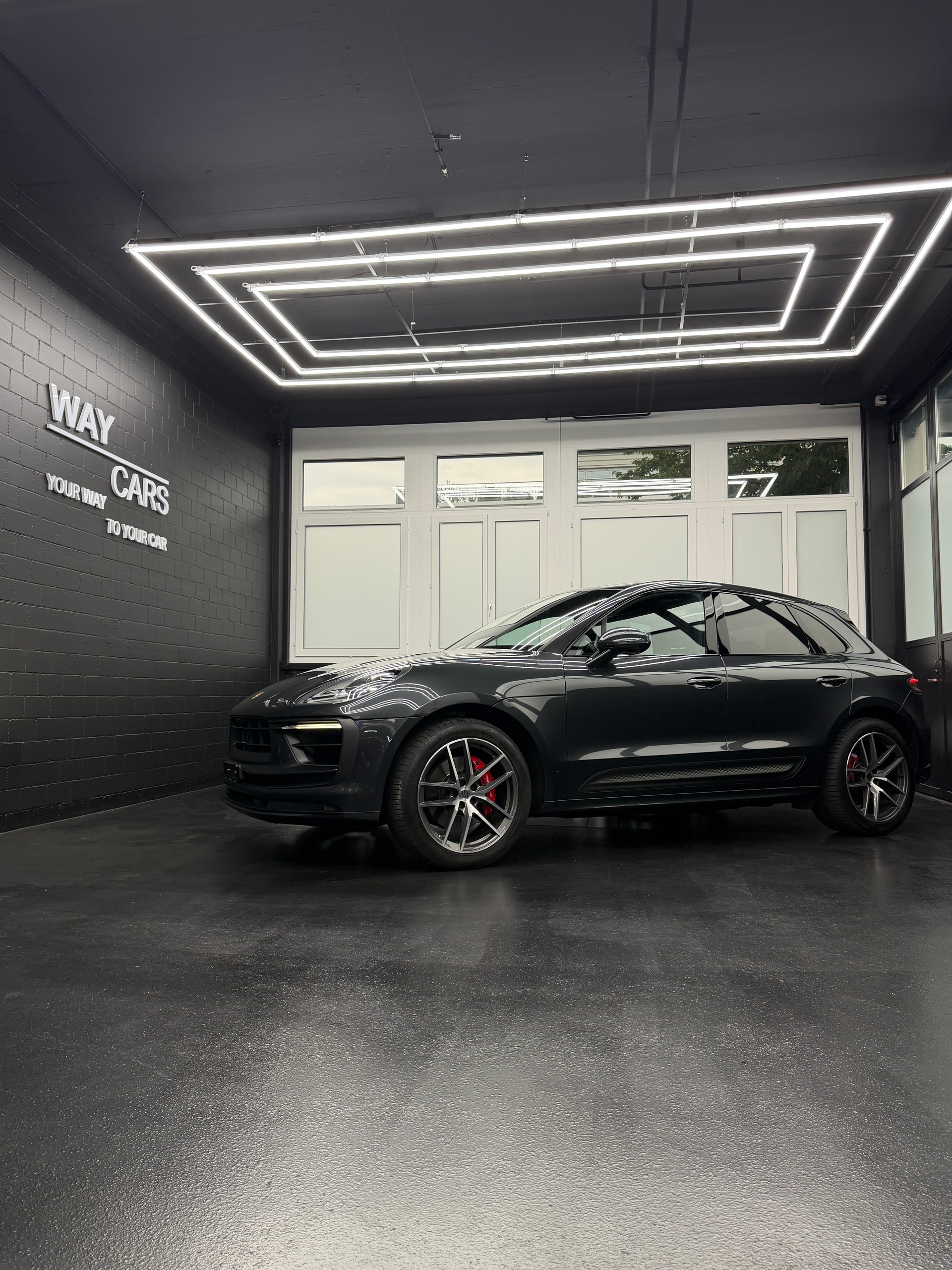 PORSCHE Macan S PDK-image-2