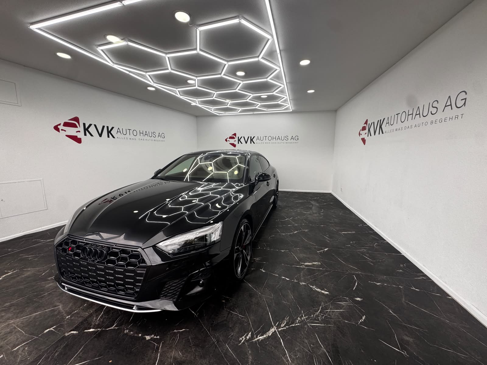 AUDI S5 Sportback 3.0 TDI quattro tiptronic | TOP AUSSTATTUNG | PANORAMA | MASSAGE | SPORTSITZE | GARANTIE BIS 2028 | AB MFK |-showroom-element-1