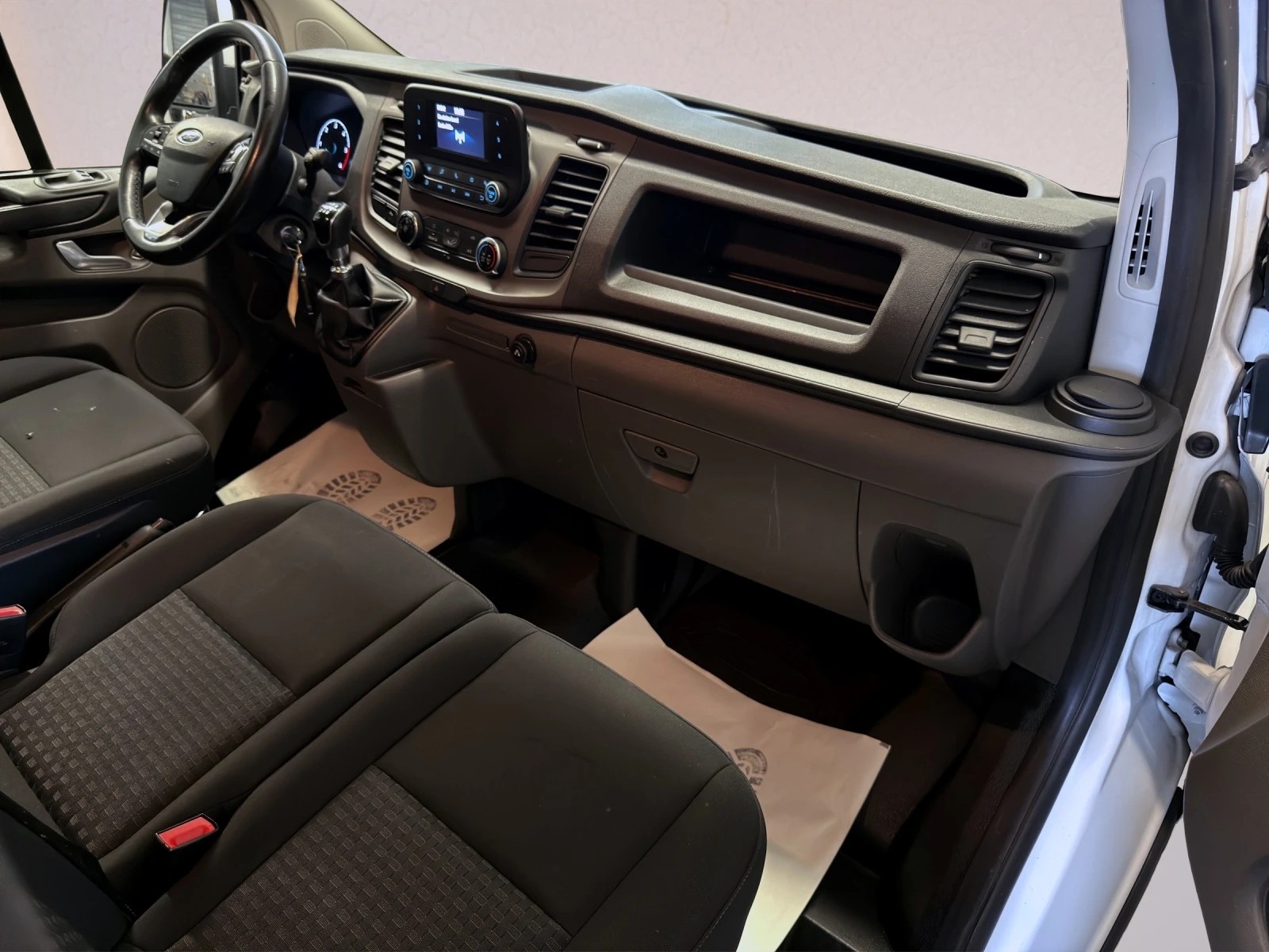 FORD Transit Custom Van 320 L1H1 Trend-image-9