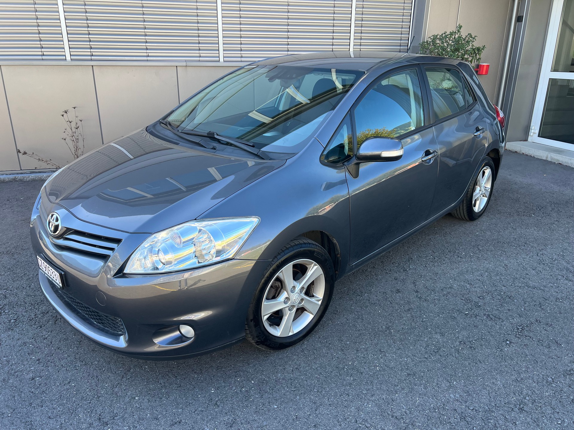 TOYOTA Auris 1.6 Linea Sol *** Klima * 8 fachbereift *. mit frisch ab MFK 01.10.2026**