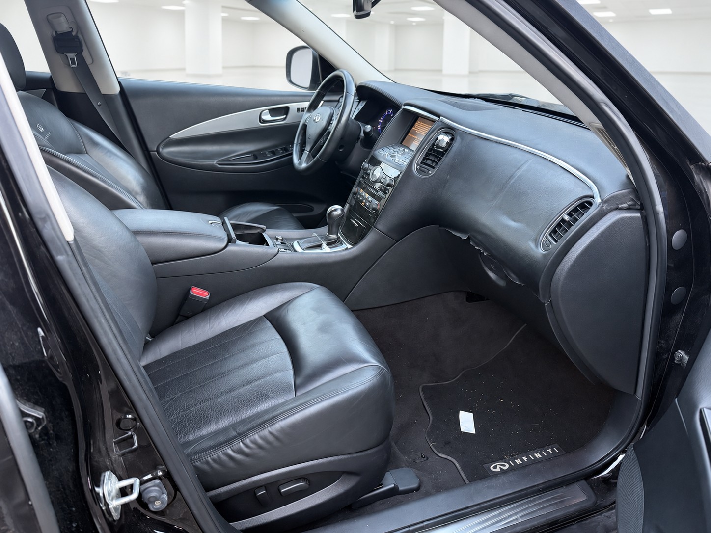 INFINITI EX 30d GT Premium AWD-image-10