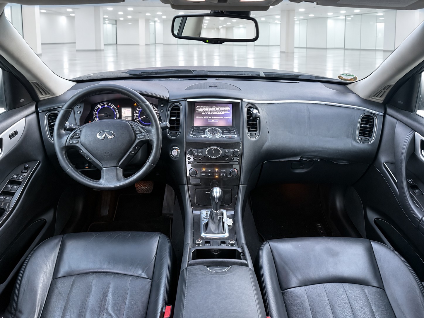 INFINITI EX 30d GT Premium AWD-image-12