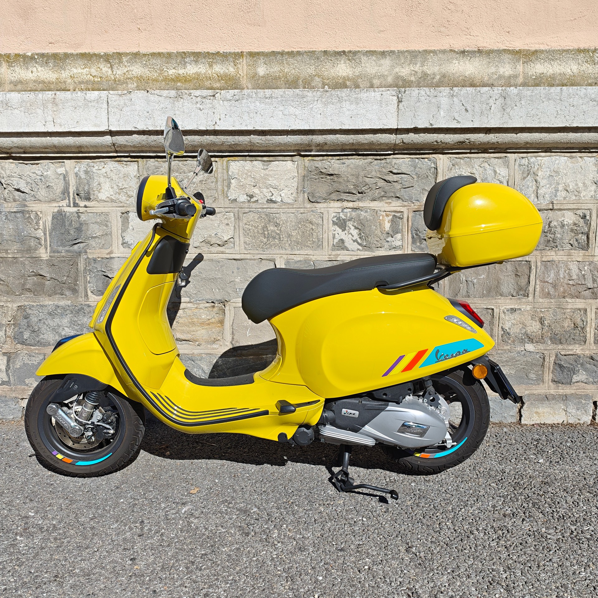 PIAGGIO Vespa 125 Primavera Sport ABS-image-1