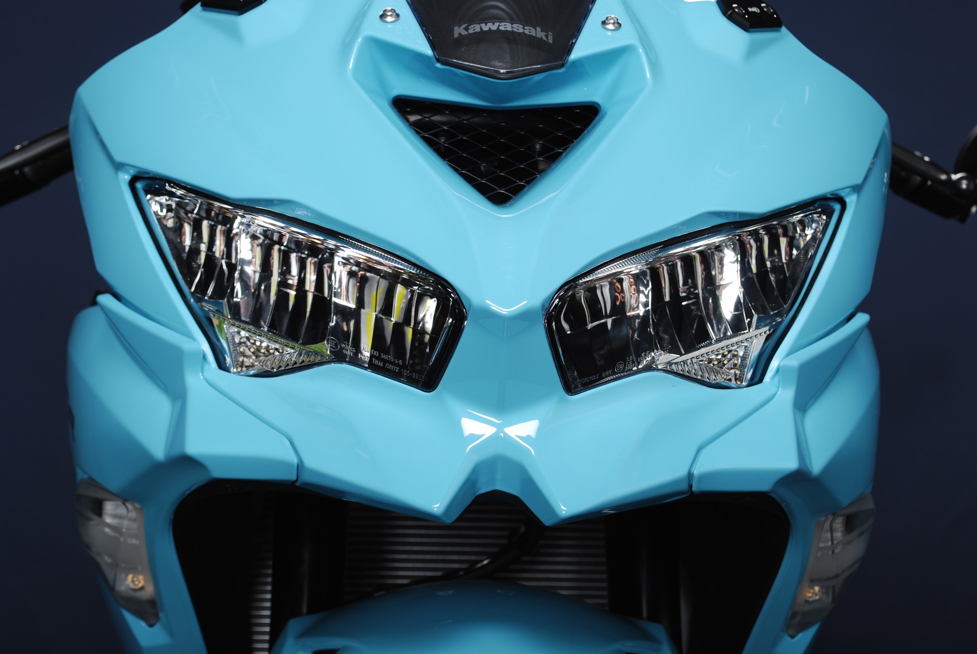 KAWASAKI Ninja ZX-4RR MY27-image-8