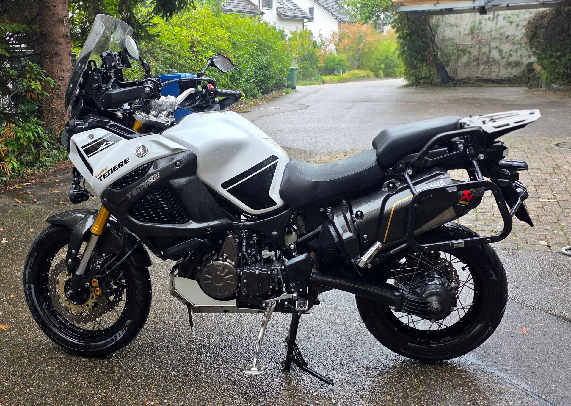 YAMAHA XT 1200 ZE Super Ténéré-image-1