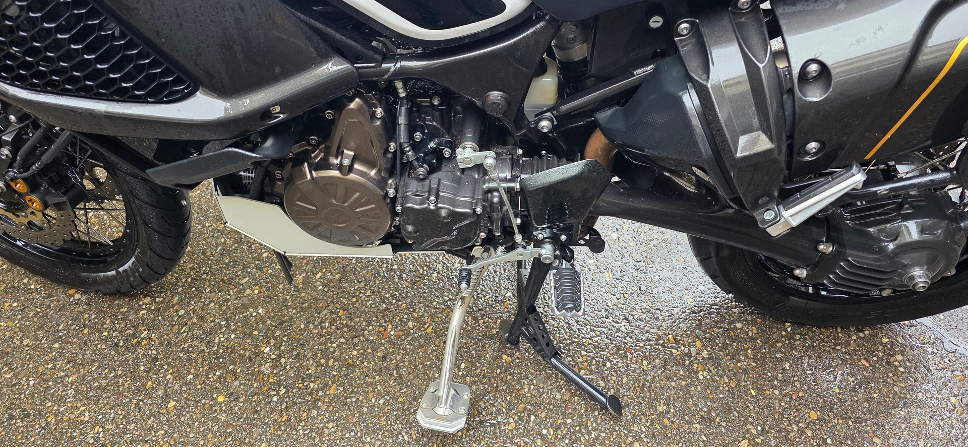 YAMAHA XT 1200 ZE Super Ténéré-image-5