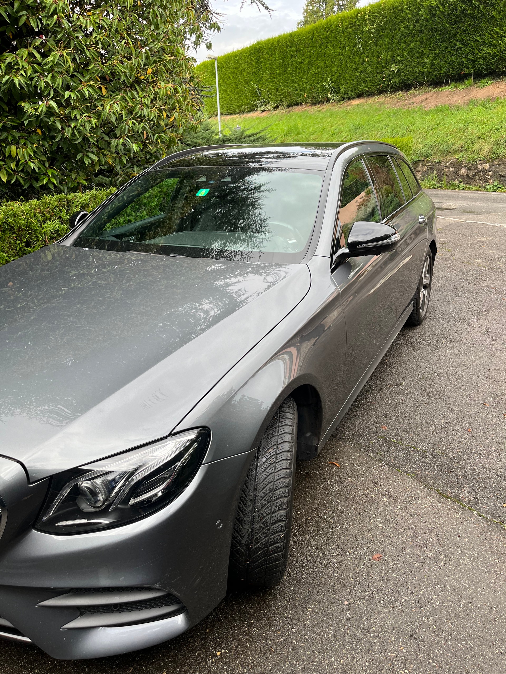 MERCEDES-BENZ E 350 d AMG Line 4Matic 9G-Tronic-image-9