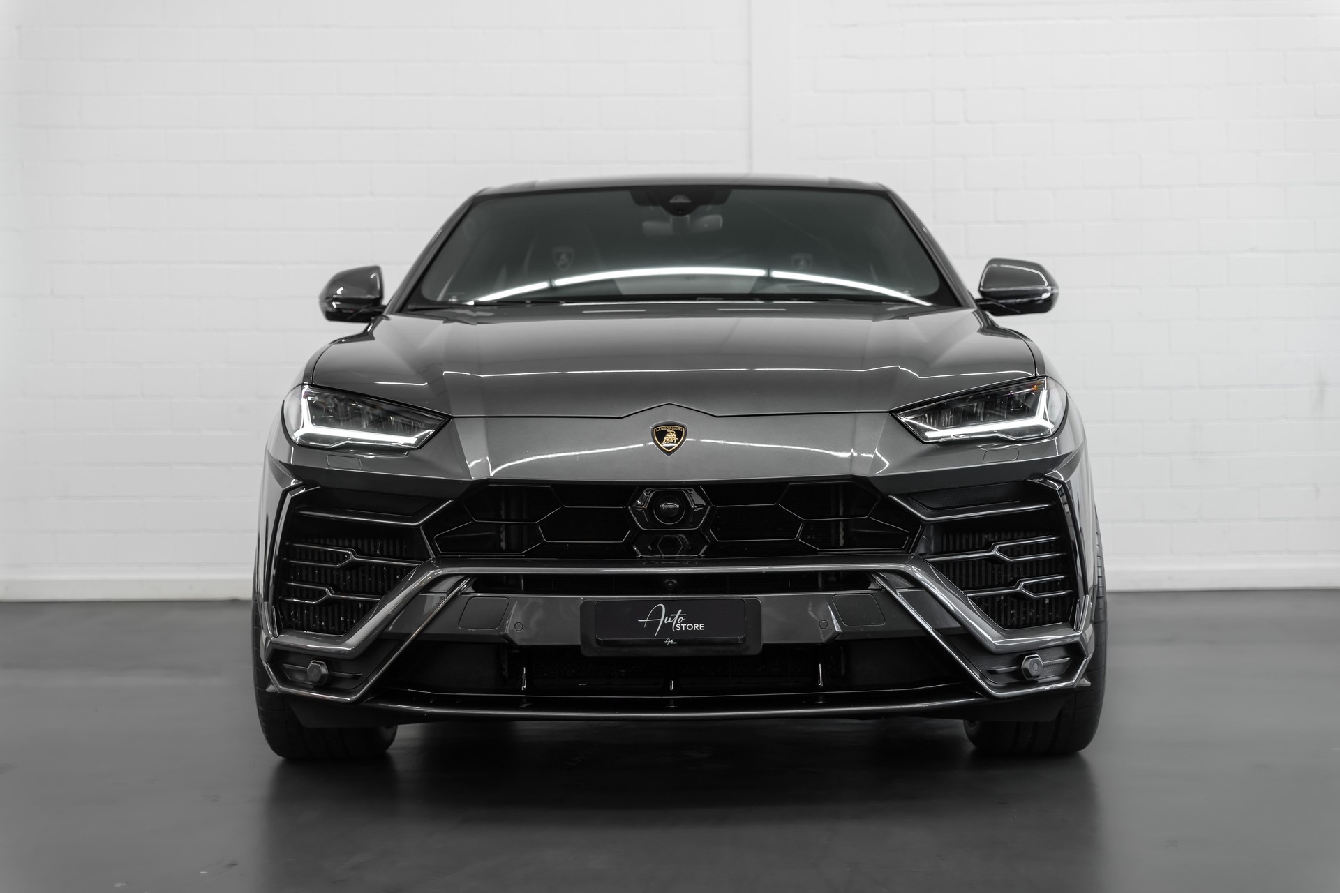 LAMBORGHINI Urus E-Gear-image-4