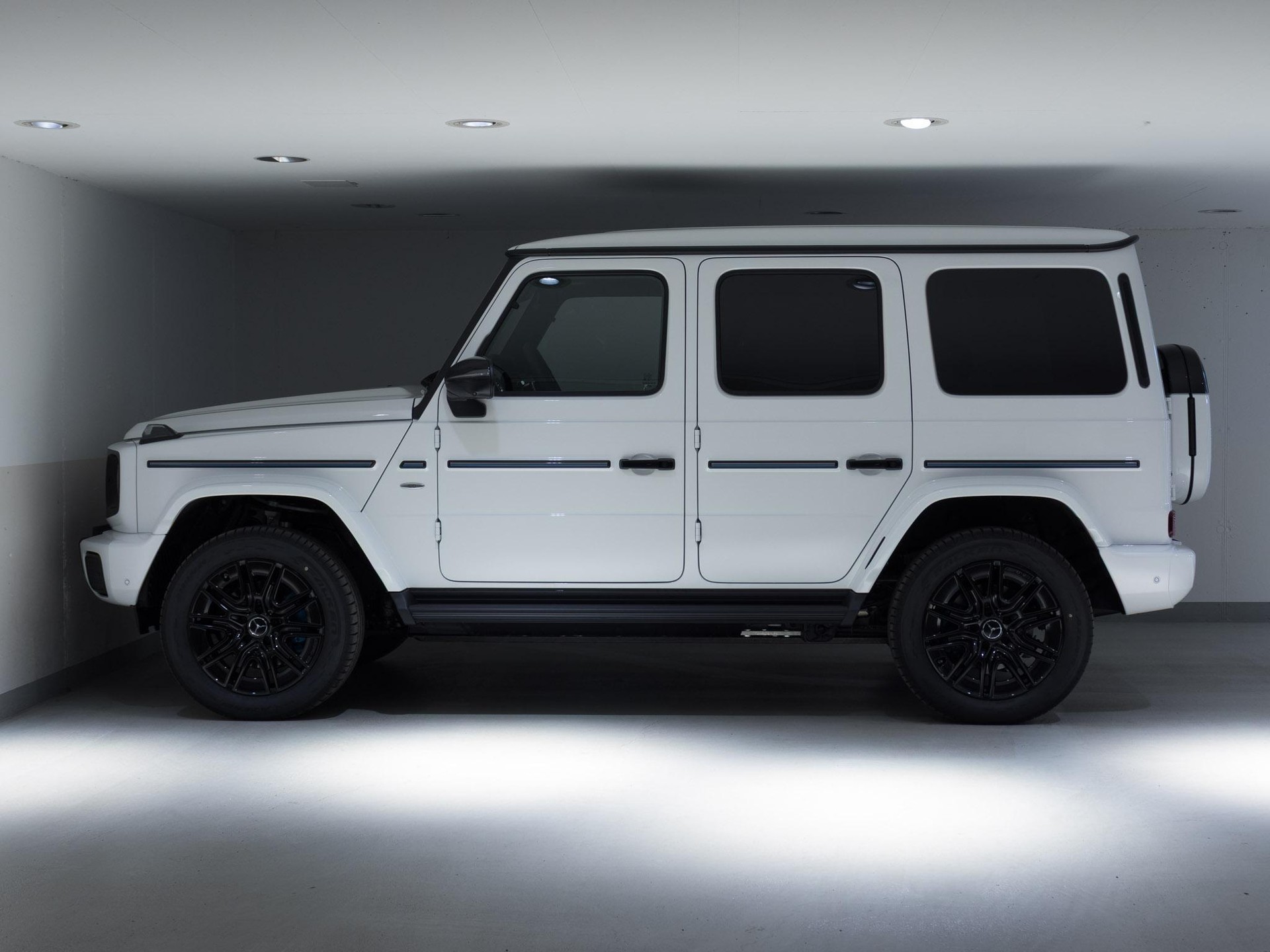 MERCEDES-BENZ G 580 EQ-image-5