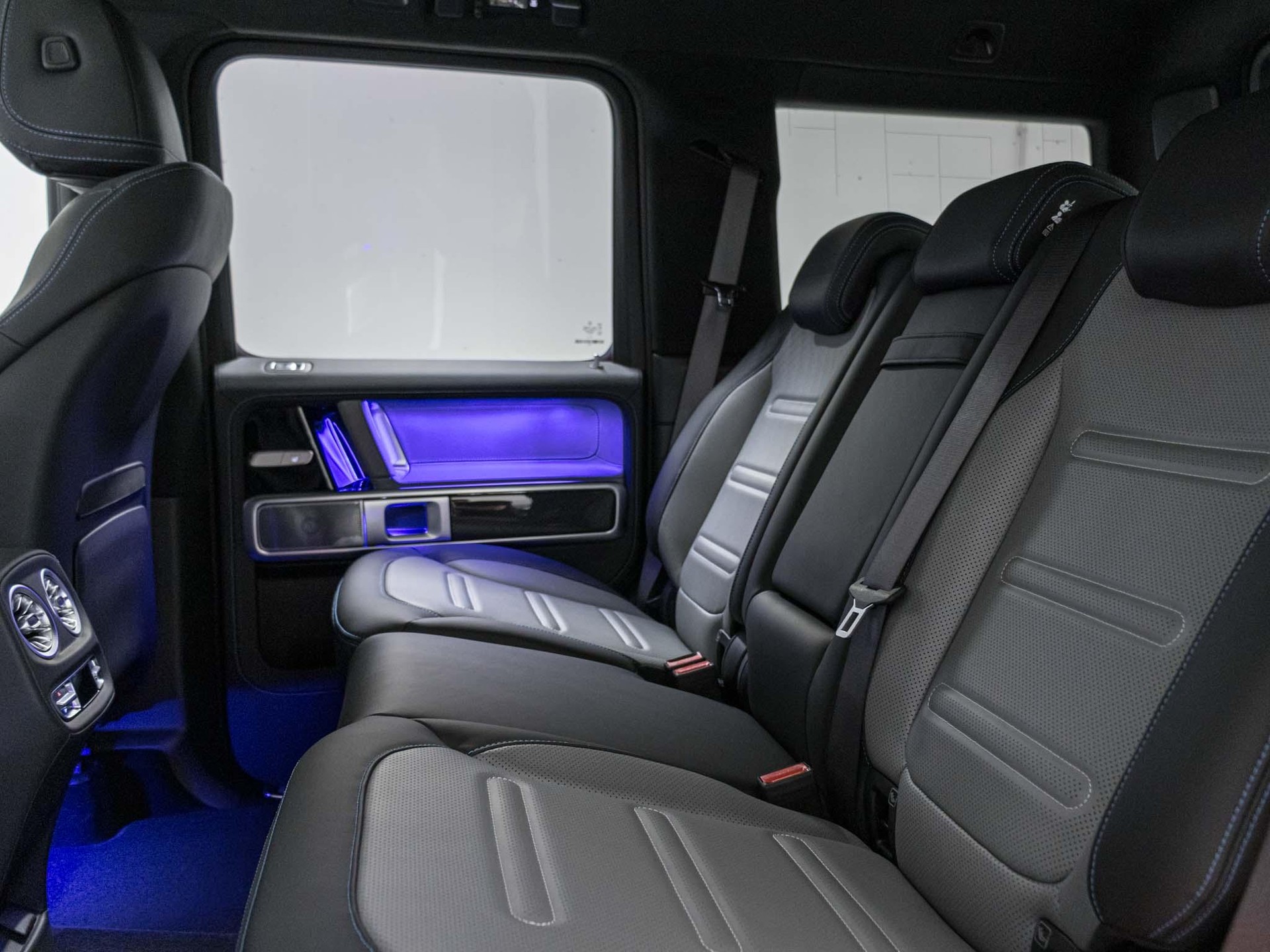 MERCEDES-BENZ G 580 EQ-image-8