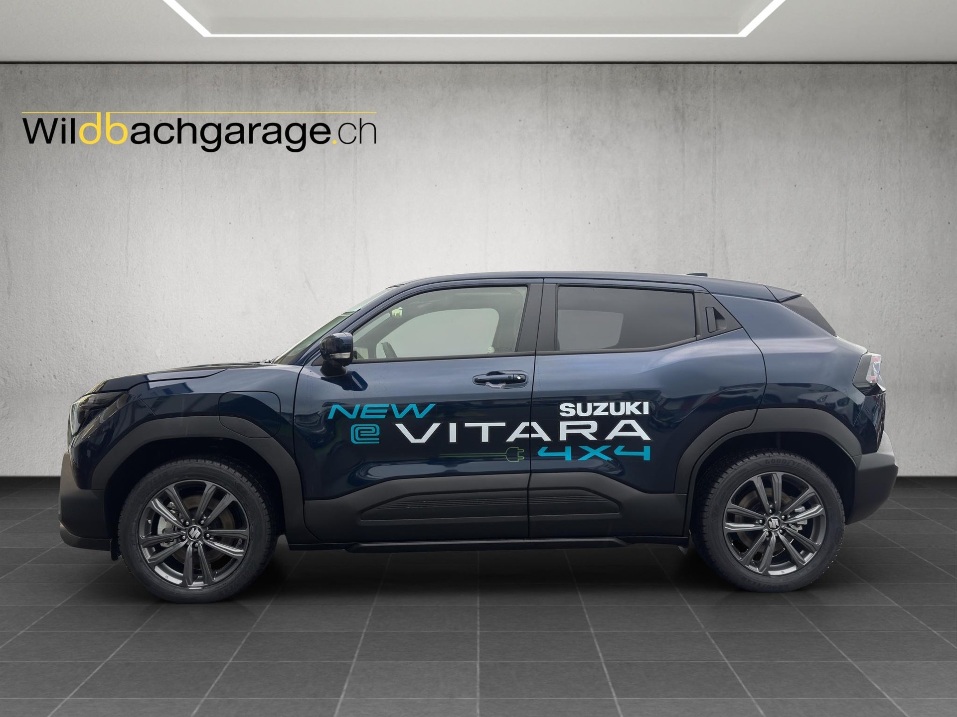 SUZUKI e-Vitara 61kWh Compact Top 4x4-showroom-element-1
