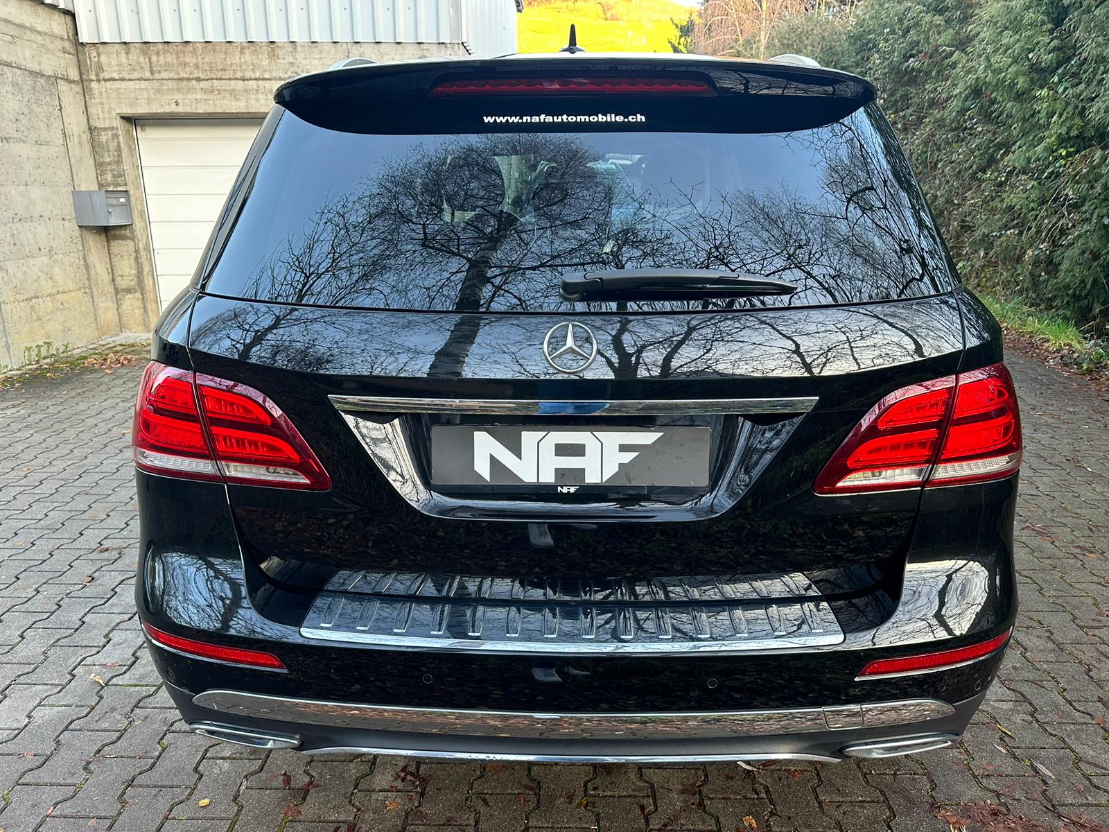 MERCEDES-BENZ GLE 250 d Executive 4Matic 9G-Tronic-showroom-element-3