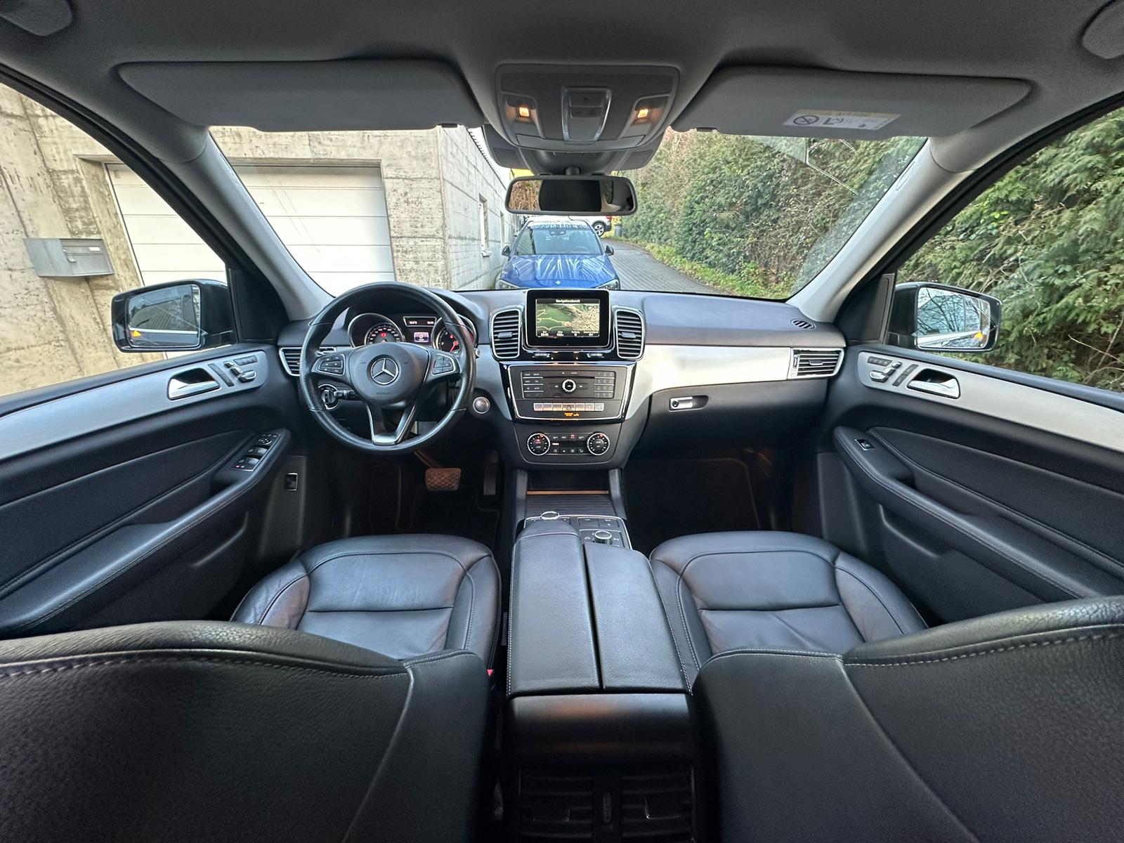 MERCEDES-BENZ GLE 250 d Executive 4Matic 9G-Tronic-image-19