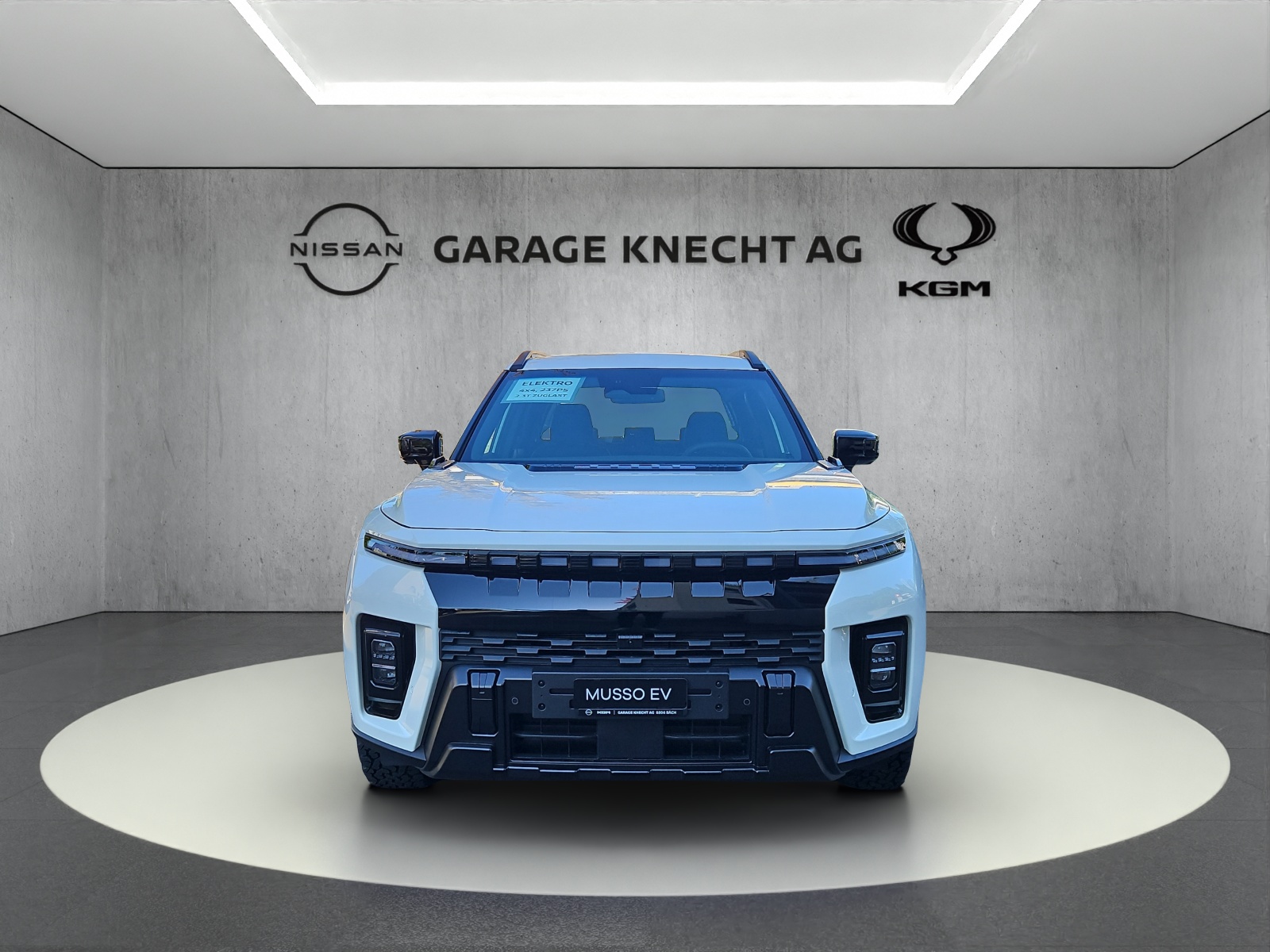 KGM-SsangYong Musso EV Blackline-showroom-element-2