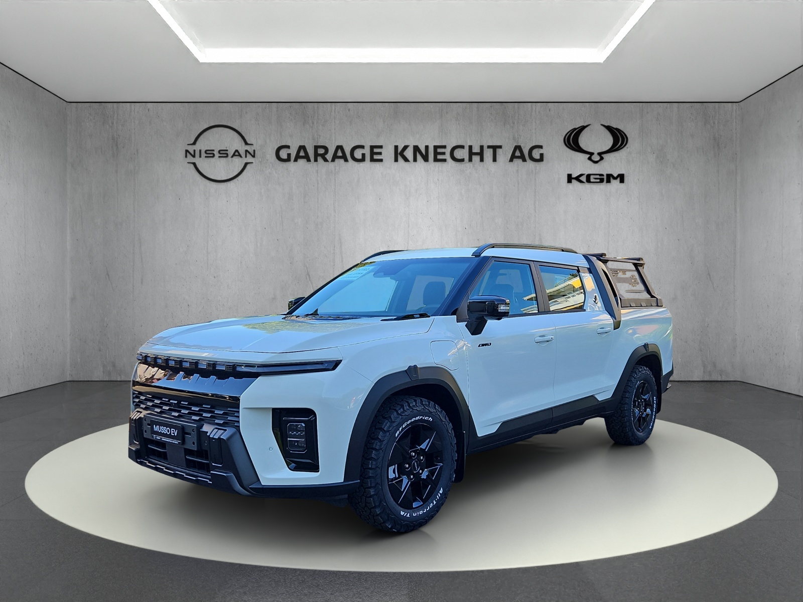 KGM-SsangYong Musso EV Blackline-showroom-element-3