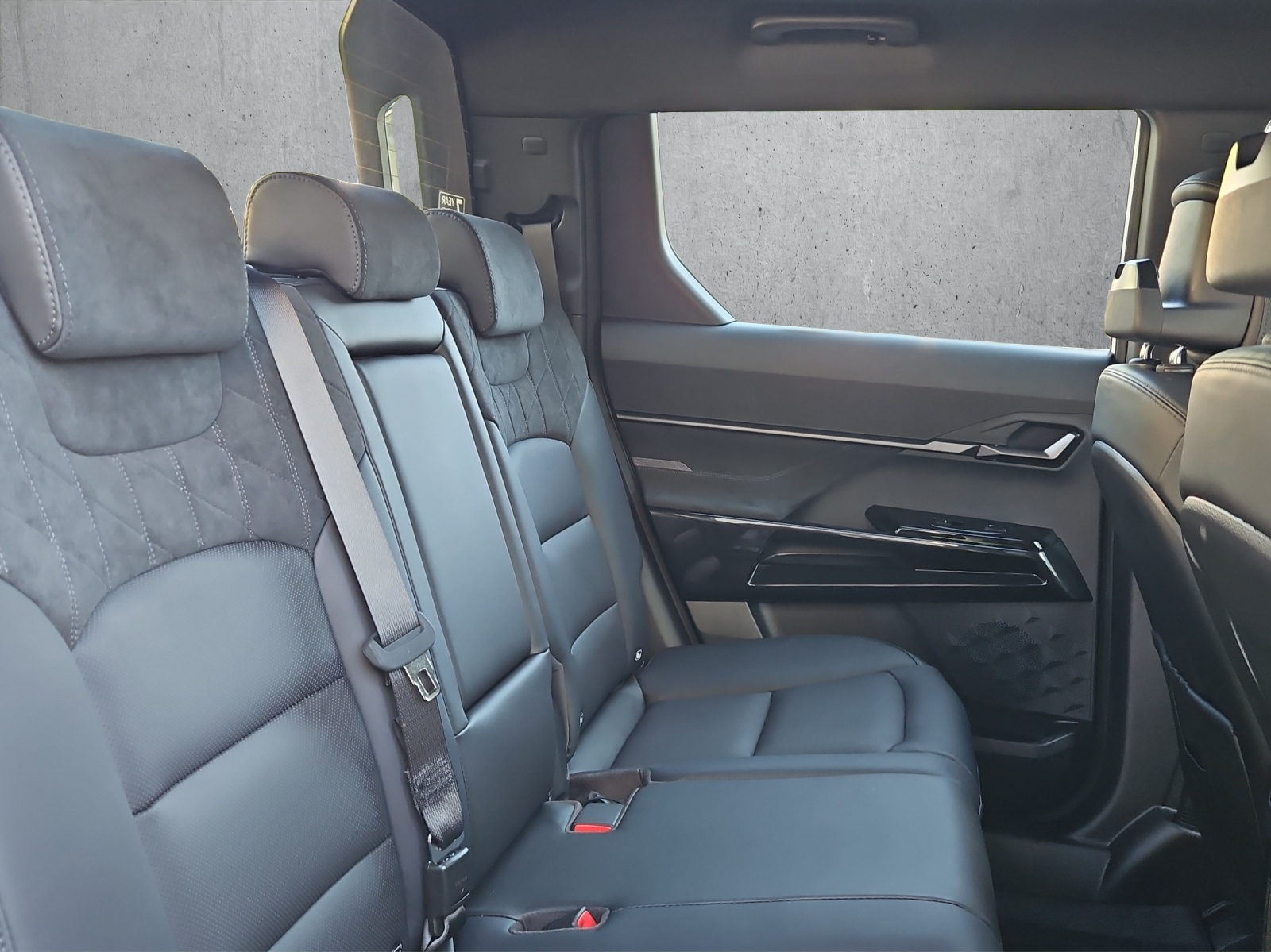 KGM-SsangYong Musso EV Blackline-image-12