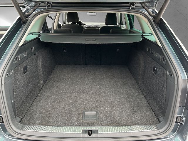 SKODA Superb Combi 2.0 TSI Ambition DSG 4x4-image-11