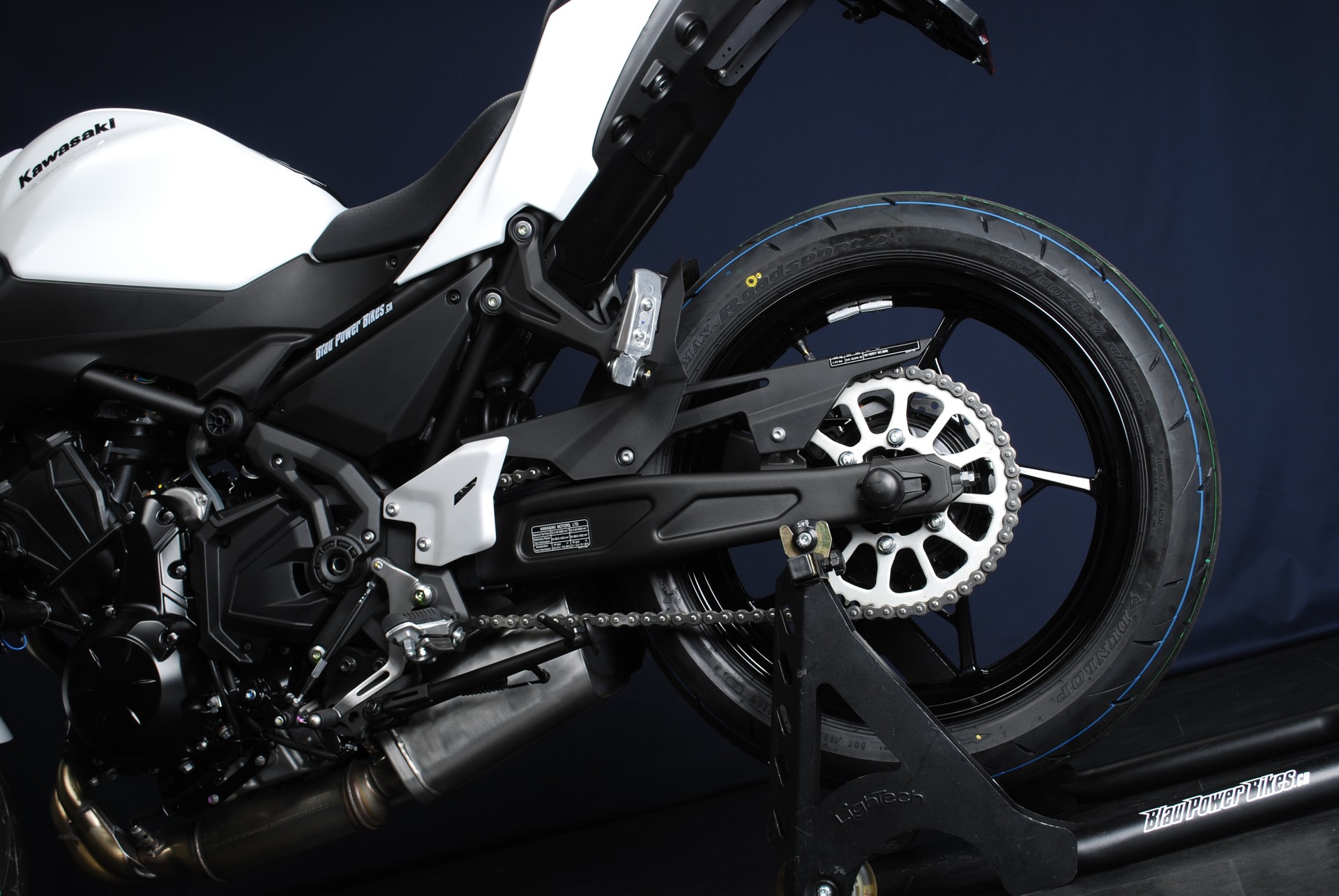 KAWASAKI Z 650 MY25 (50 kW) - Speziallackierung-image-12