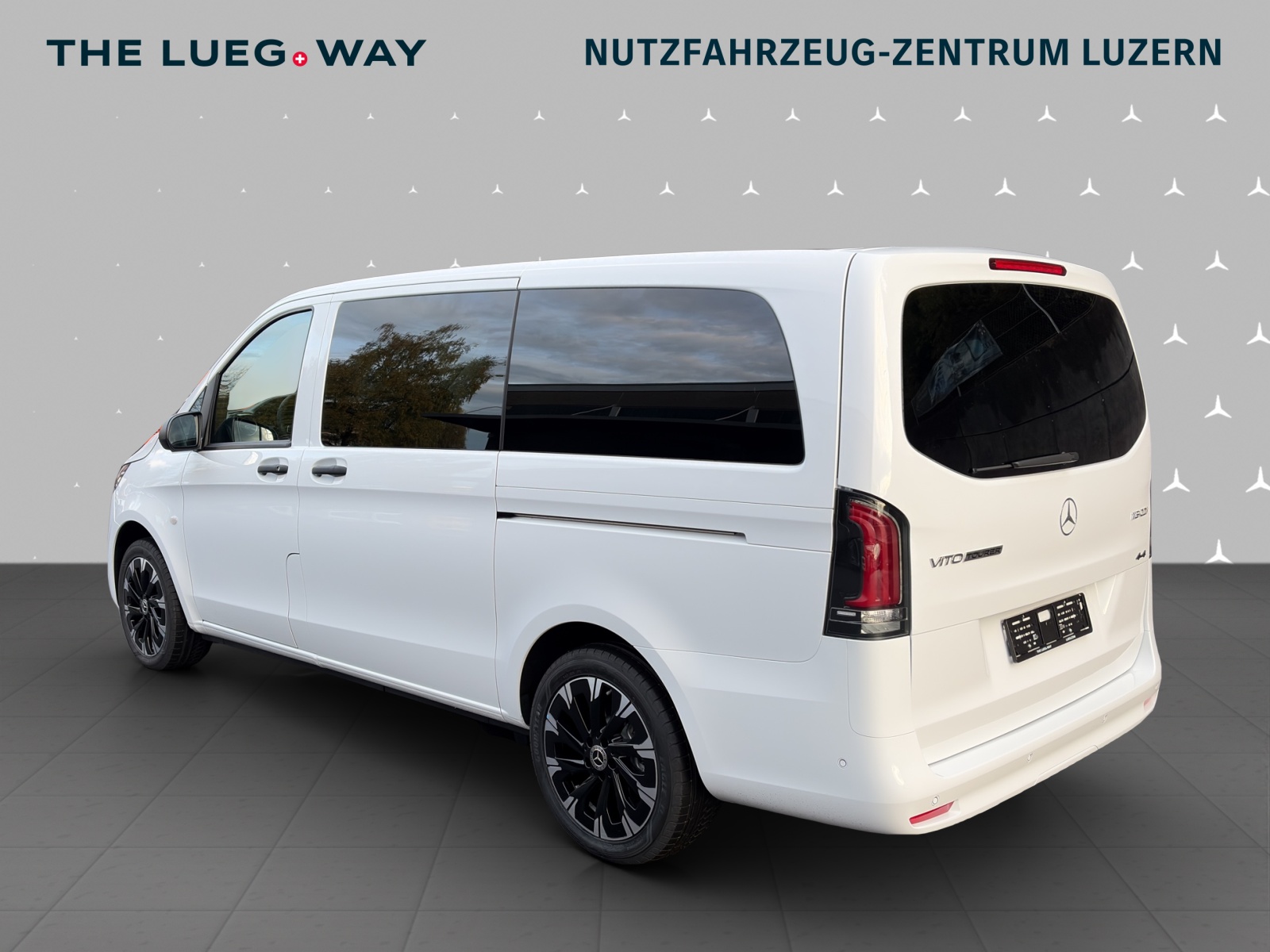 MERCEDES-BENZ Vito 116 CDI Lang Tourer 9G-Tronic 4M Select-image-2