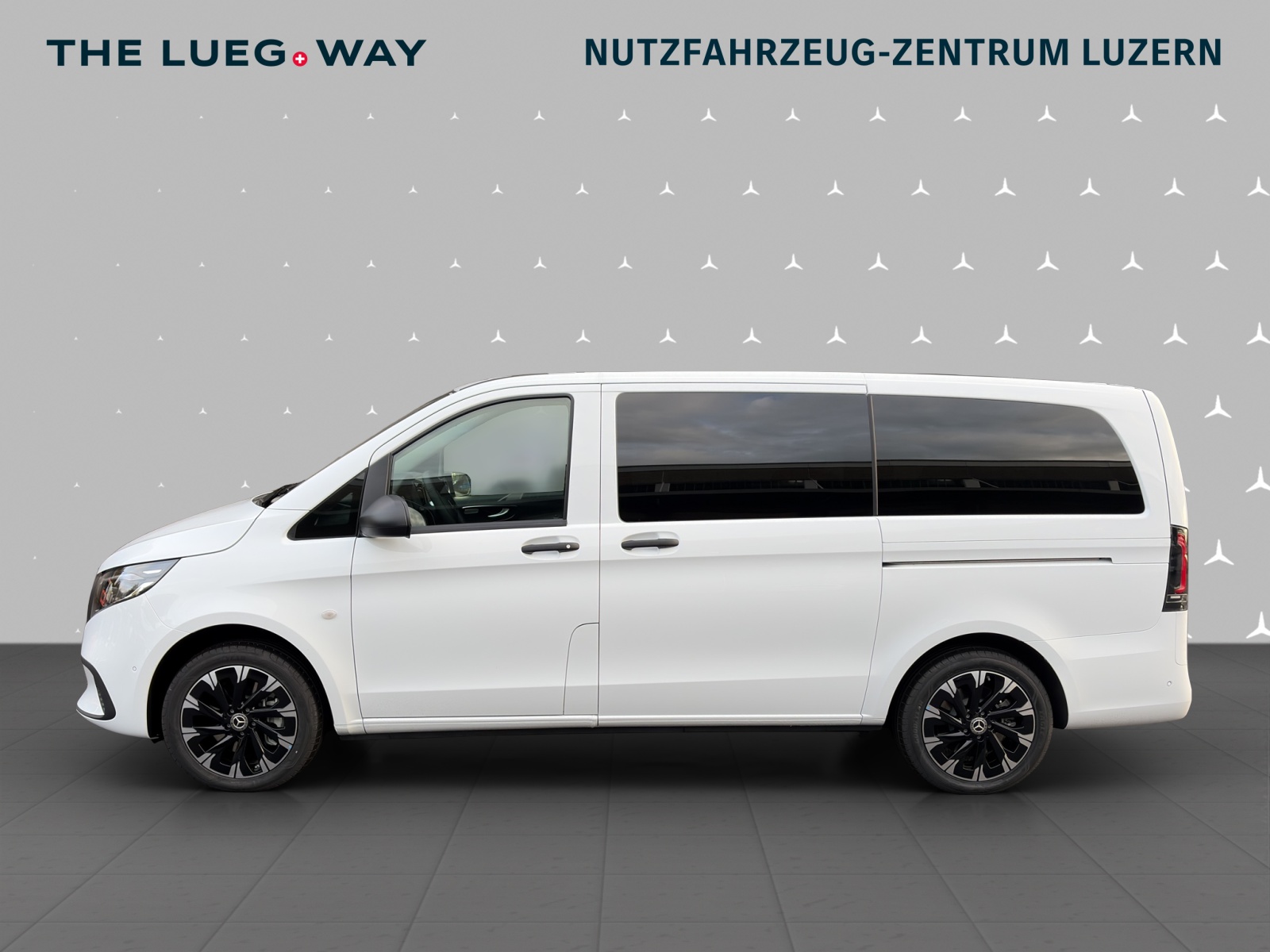 MERCEDES-BENZ Vito 116 CDI Lang Tourer 9G-Tronic 4M Select-image-1