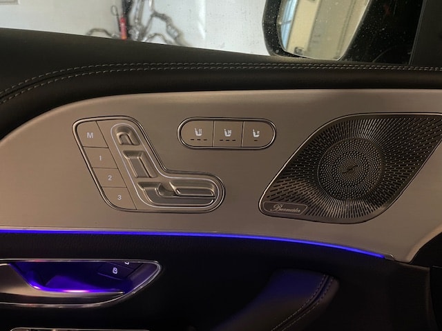 MERCEDES-BENZ GLE 400 d 4Matic AMG Line 9G-Tronic-image-9