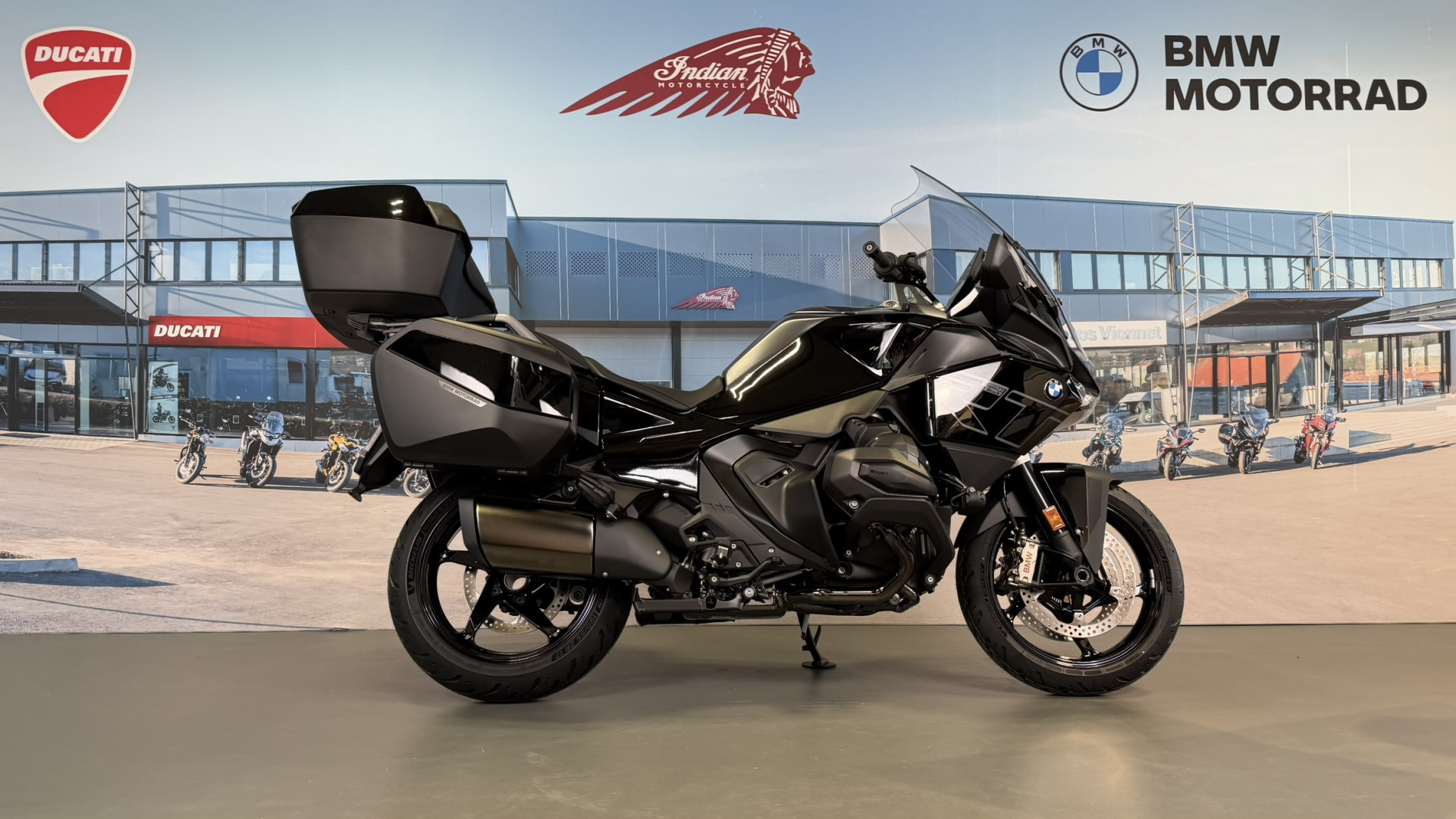 BMW R 1300 RT Triple Black ASA *Prime 1'500.- inclus* Leasing à partir de 2.9-image-4