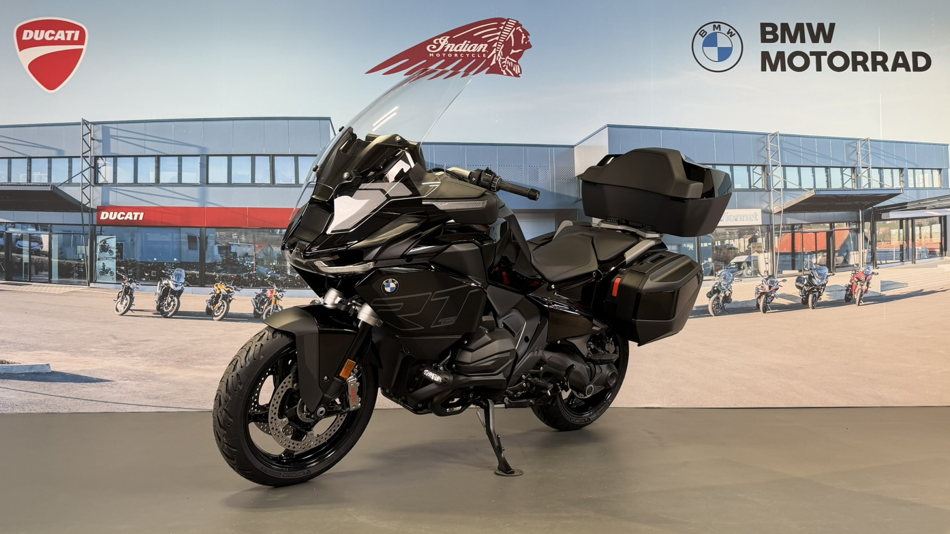 BMW R 1300 RT Triple Black ASA *Prime 1'500.- inclus* Leasing à partir de 2.9-image-2