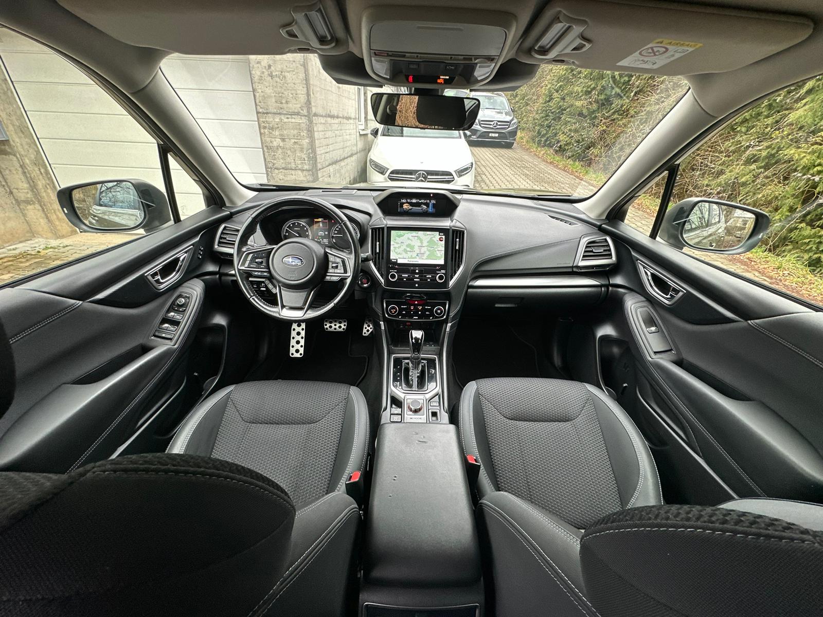 SUBARU Forester 2.0i e-Boxer Swiss Plus Lineartronic-image-20