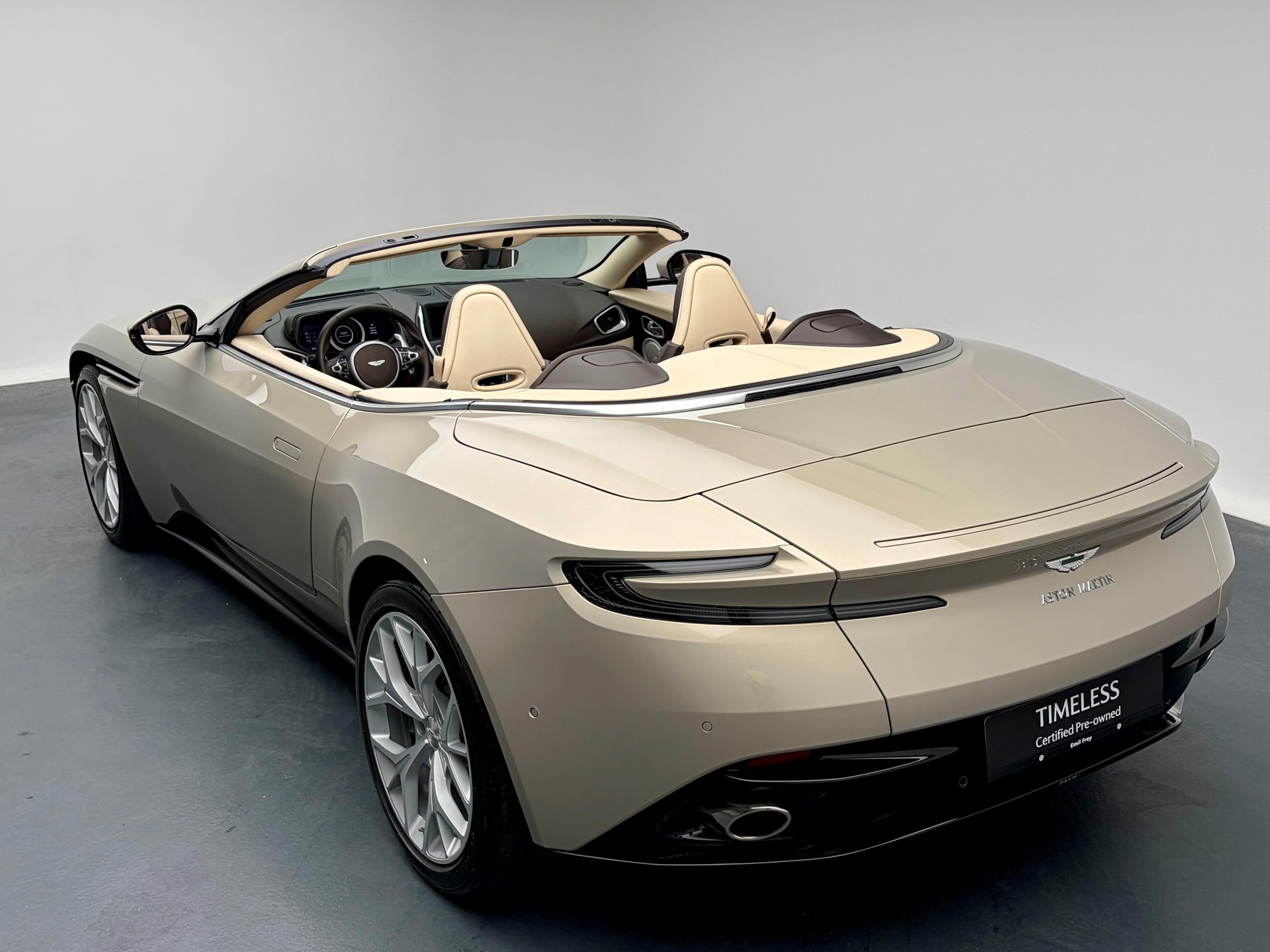 ASTON MARTIN DB11 Volante 4.0 V8 Bi-Turbo-image-1