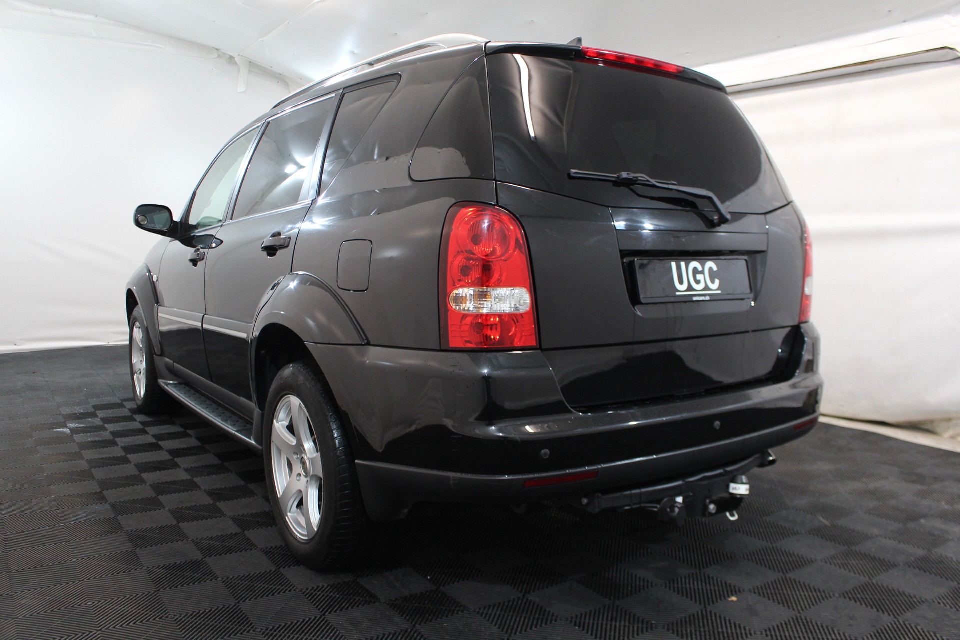 KGM-SsangYong Rexton RX 270 XVT Genesis-showroom-element-3