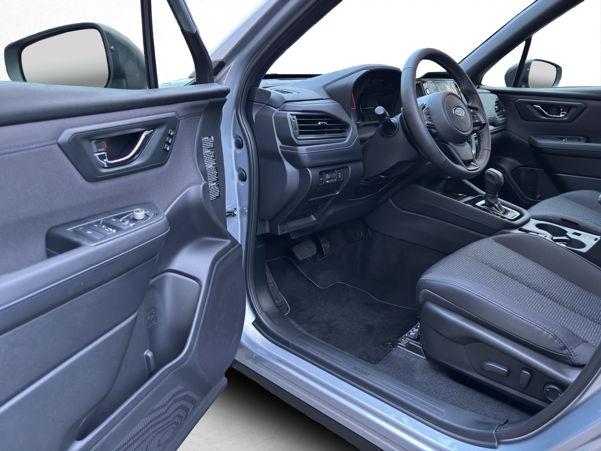 SUBARU Forester Station 2.0i e-Boxer Swiss Plus-image-14