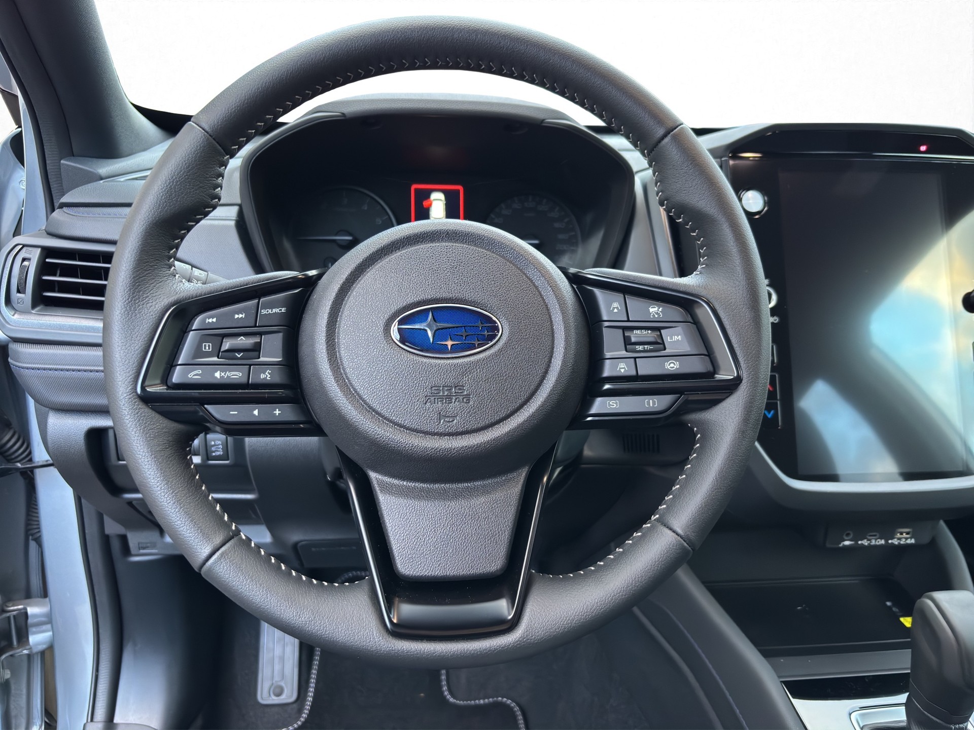 SUBARU Forester Station 2.0i e-Boxer Swiss Plus-image-9