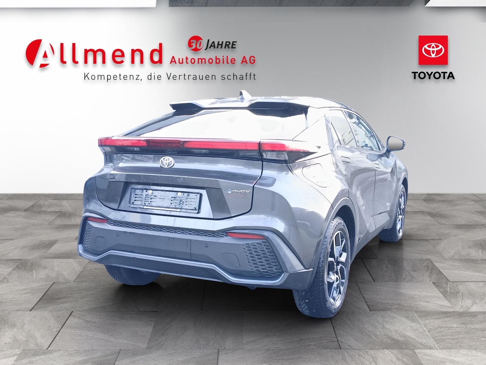 TOYOTA C-HR 2.0 PHEV Swiss Edition-showroom-element-3