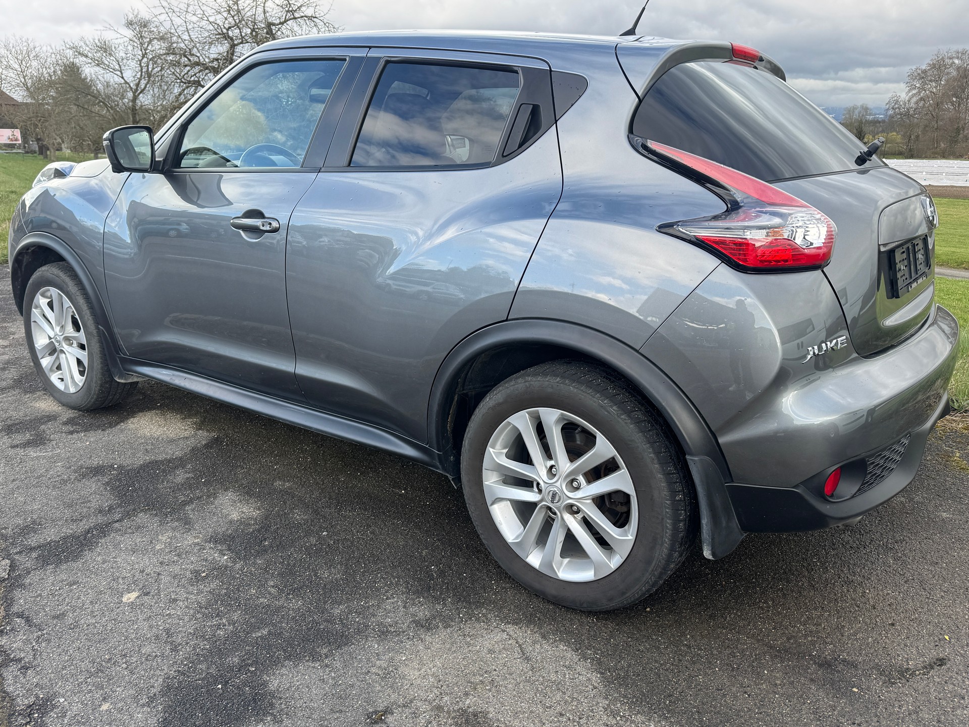 NISSAN Juke 1.6 DIG-T tekna 4x4 Xtronic M-CVT-image-4