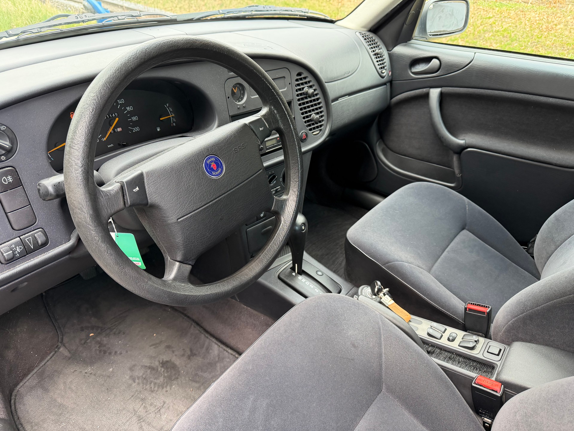 SAAB 900 S 2.0i-16-image-7
