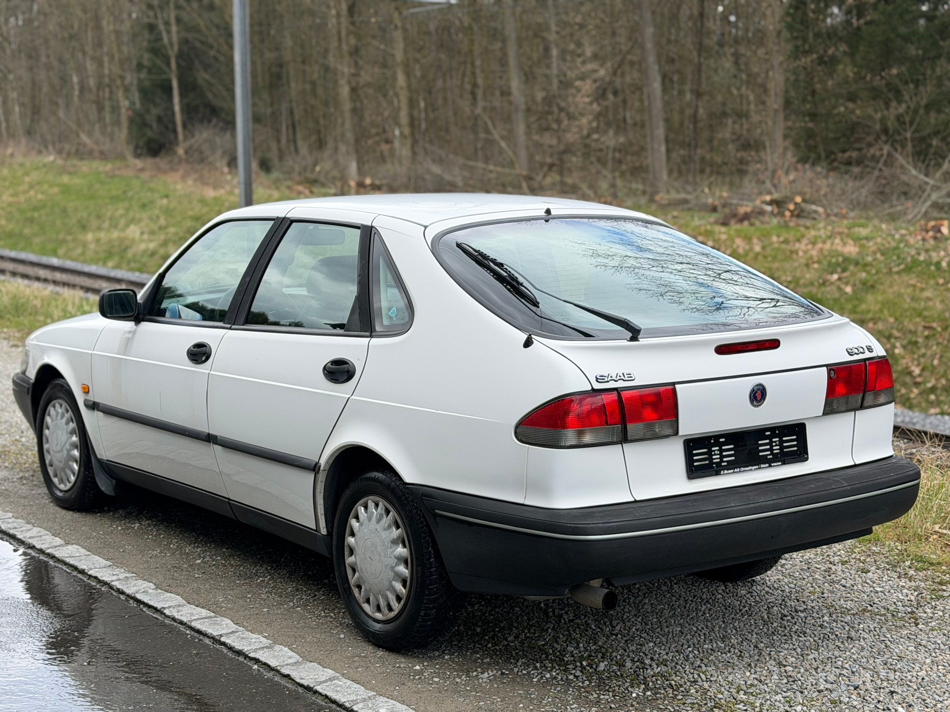 SAAB 900 S 2.0i-16-image-3