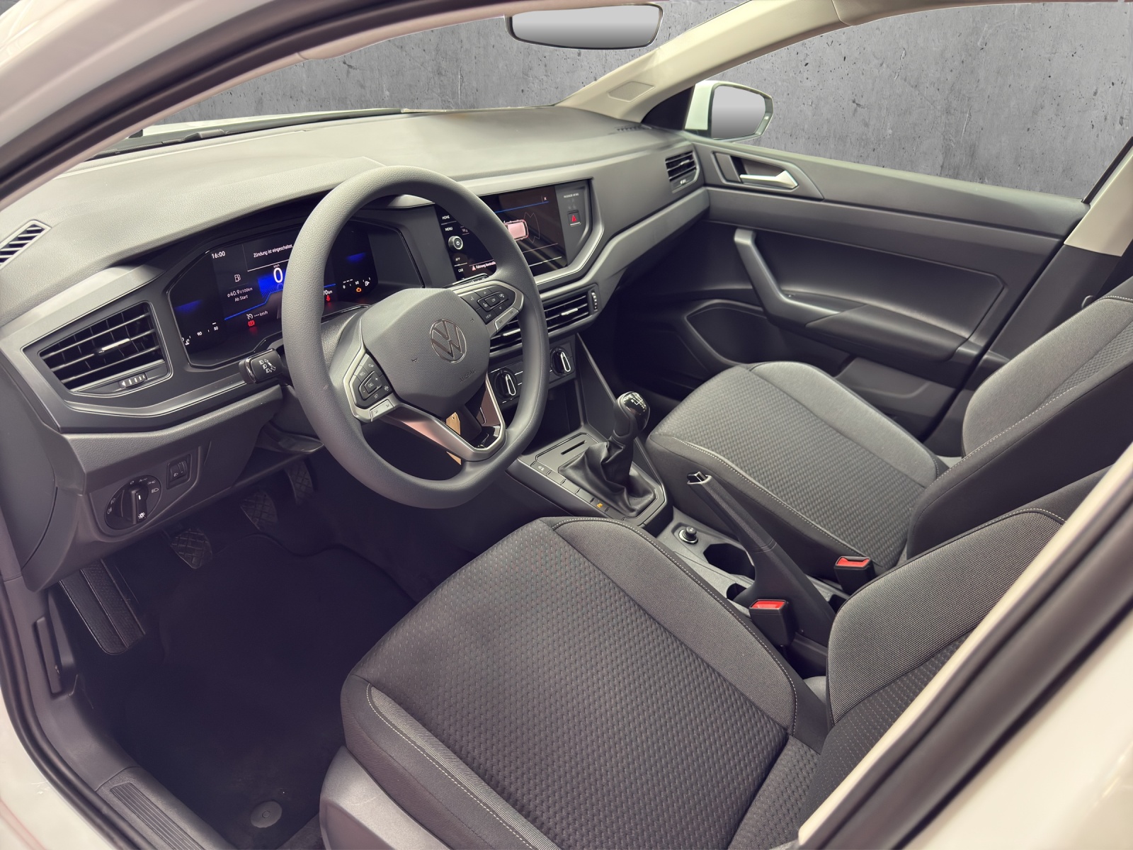VW Polo 1.0 TSI Basis-image-5