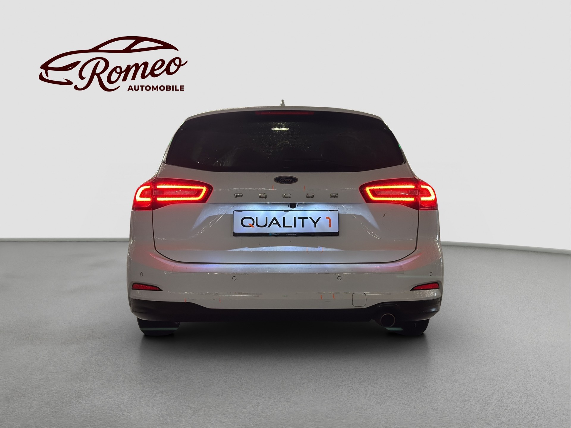 FORD Focus 1.5 TDCi Titanium Automatic ** Frisch ab MFK & Service **-image-5