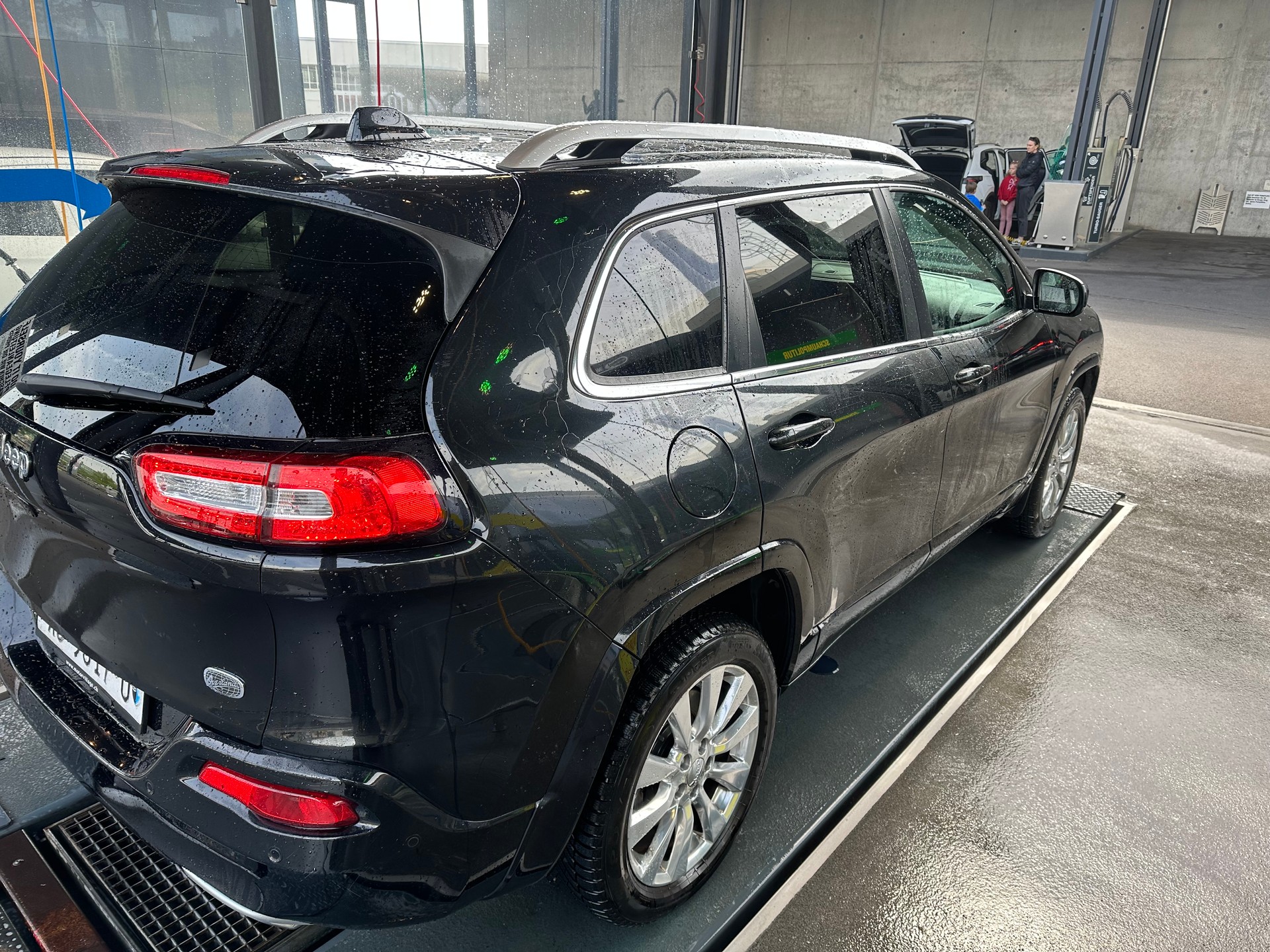 JEEP Cherokee 2.2TD Overland AWD 9ATX AD-image-4
