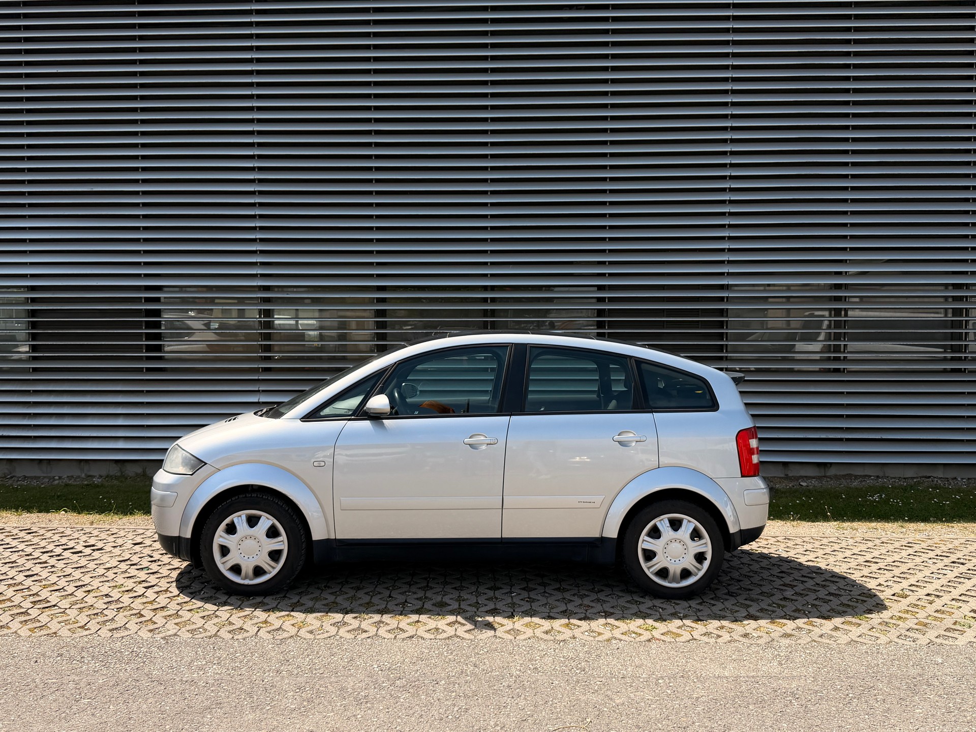 AUDI A2 1.6 FSI-image-5