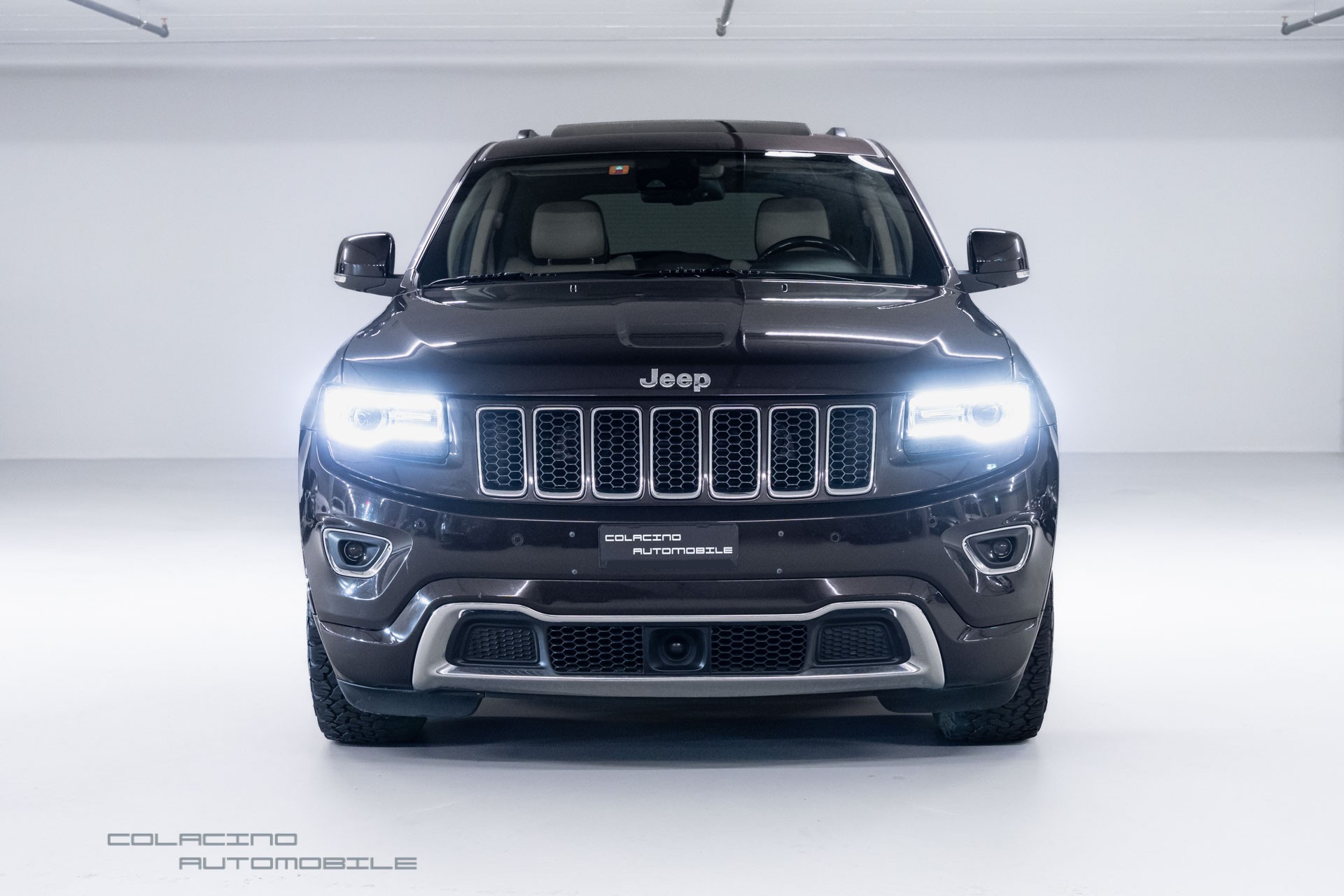 JEEP Grand Cherokee 3.0 CRD Overland Automatic-image-4