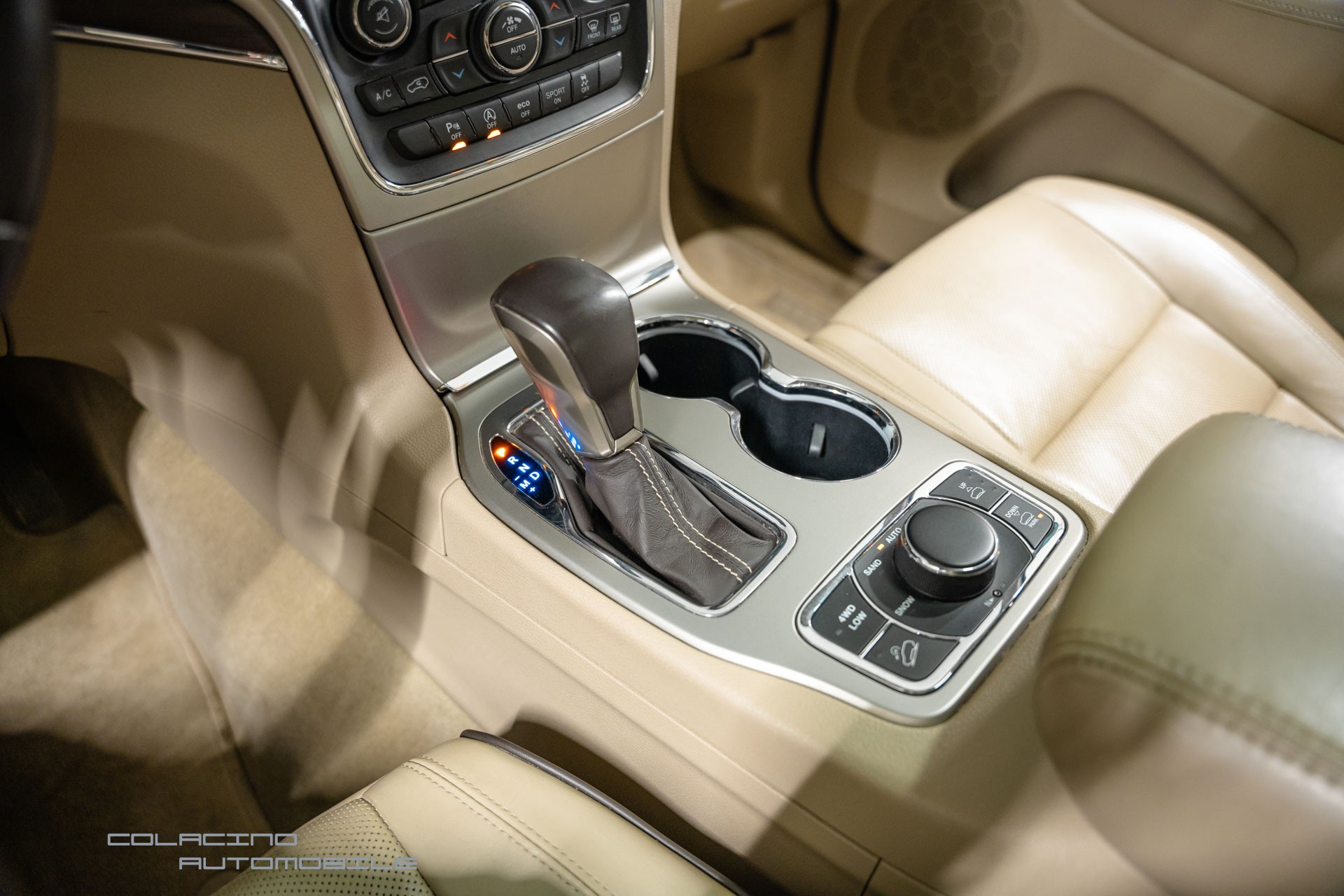 JEEP Grand Cherokee 3.0 CRD Overland Automatic-image-25
