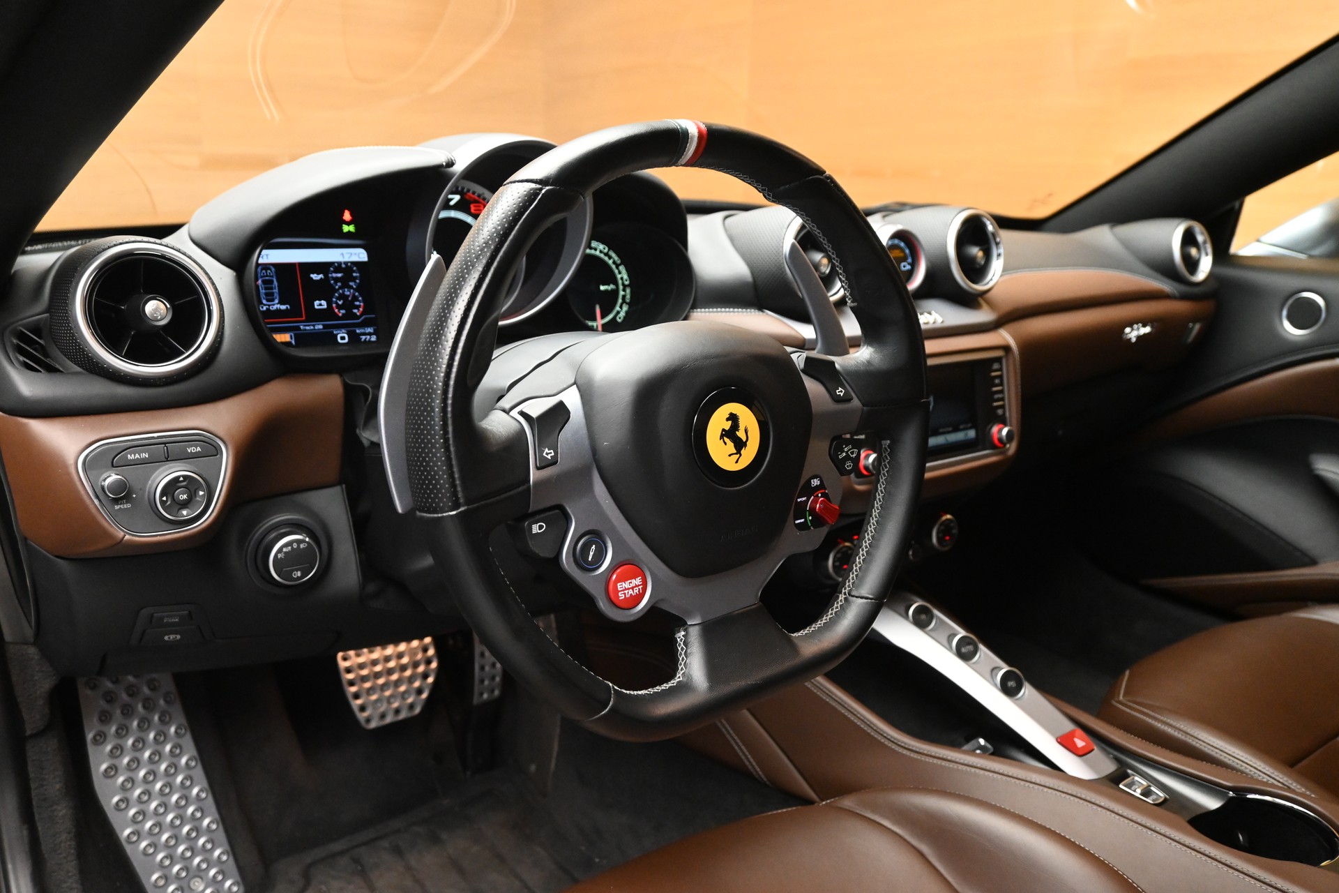 FERRARI California 3.9 V8 T-image-10