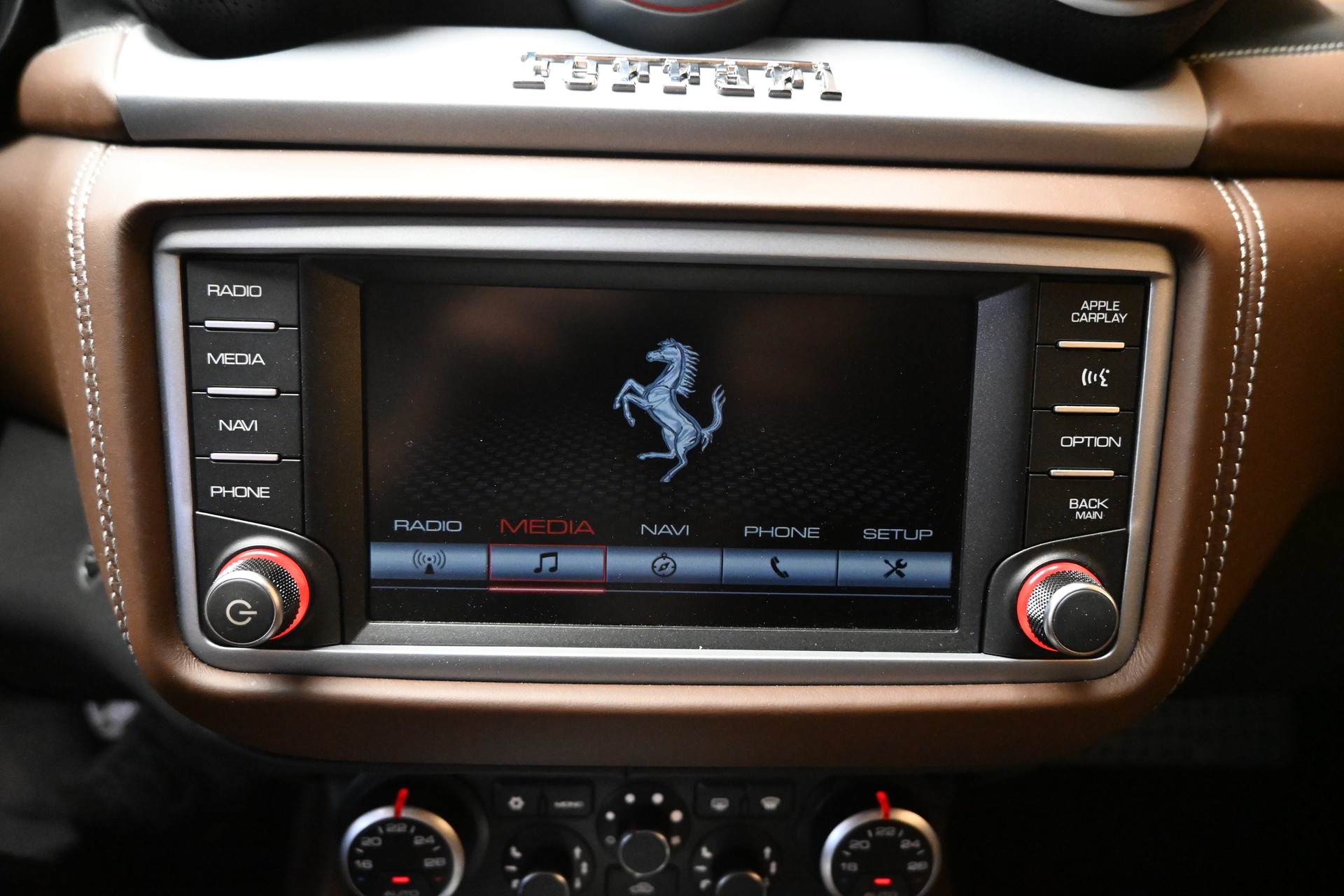 FERRARI California 3.9 V8 T-image-18