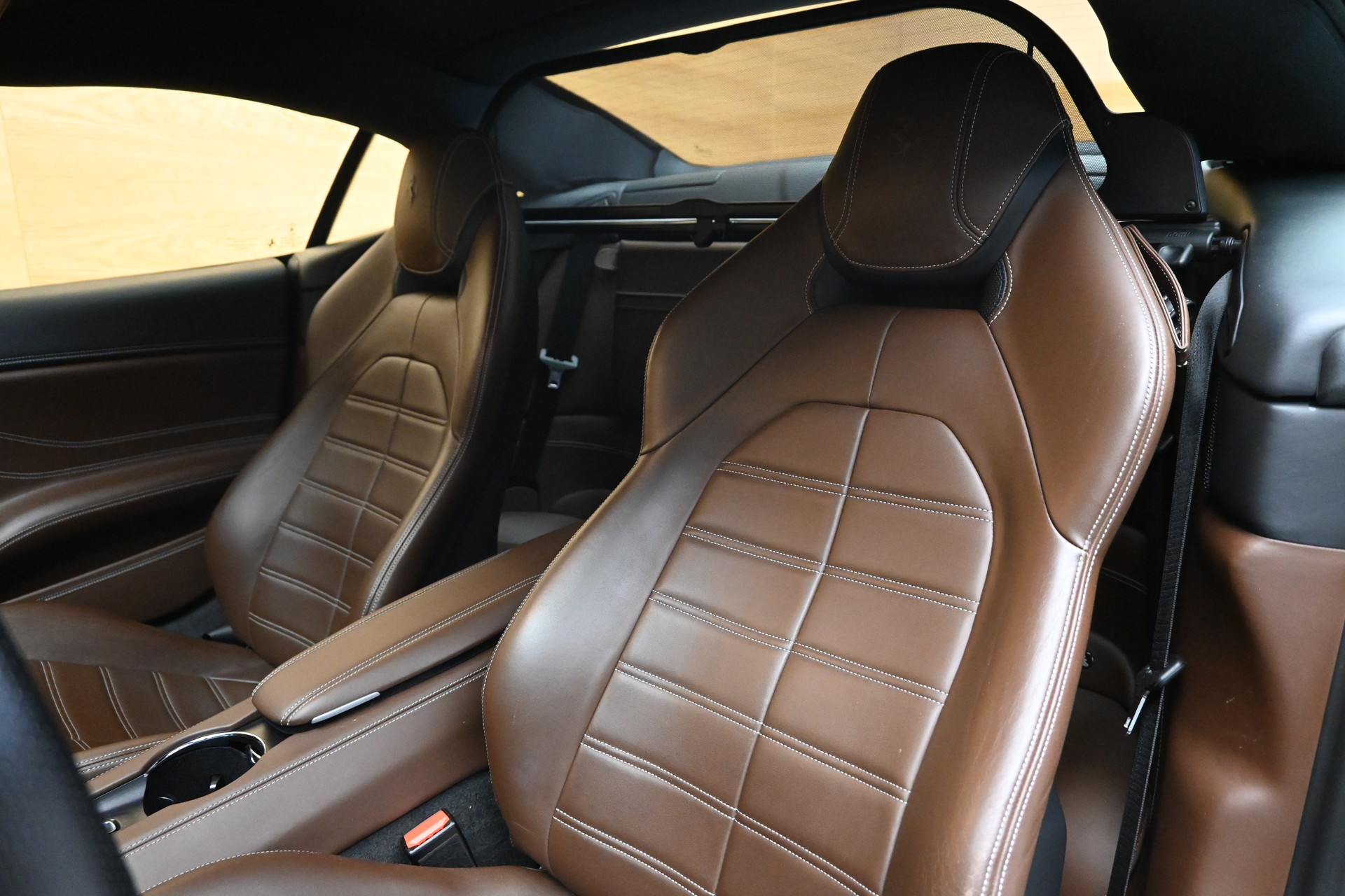 FERRARI California 3.9 V8 T-image-14