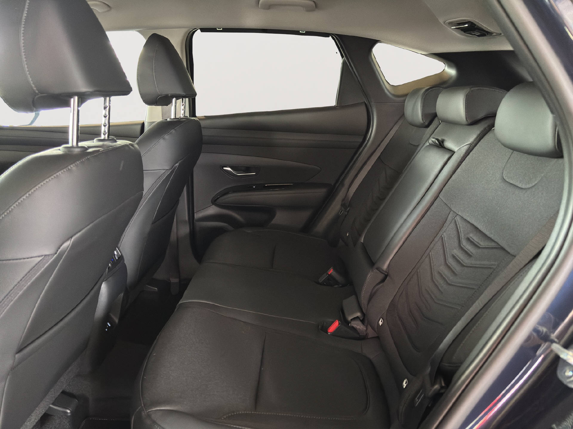 HYUNDAI Tucson 1.6 T-GDi PHEV Vertex 4WD-image-16